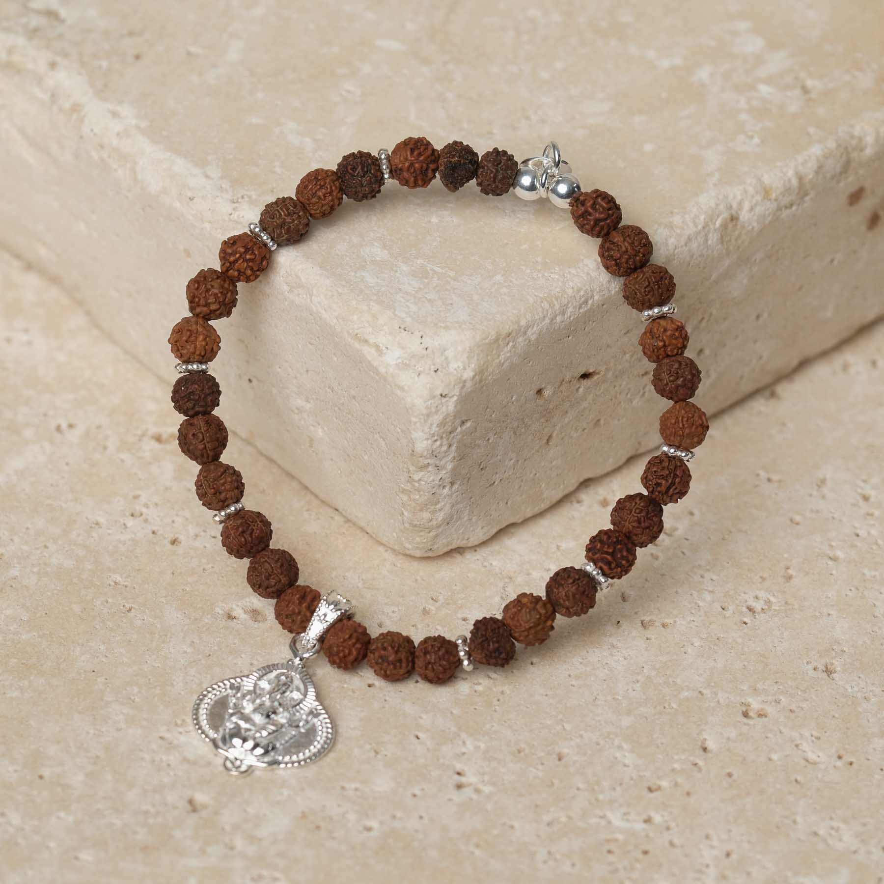 Bracelet Ganesh avec perles de Rudraksha argentées