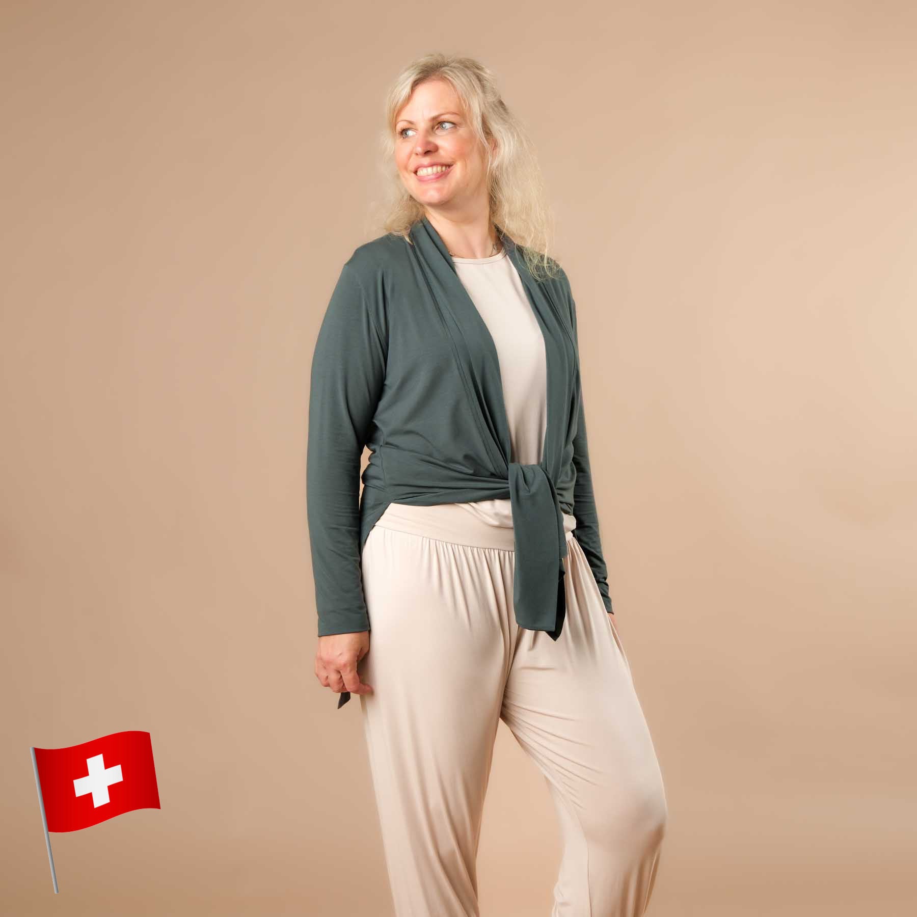 Comfy Yoga Cardigan fabriqué en Suisse émeraude