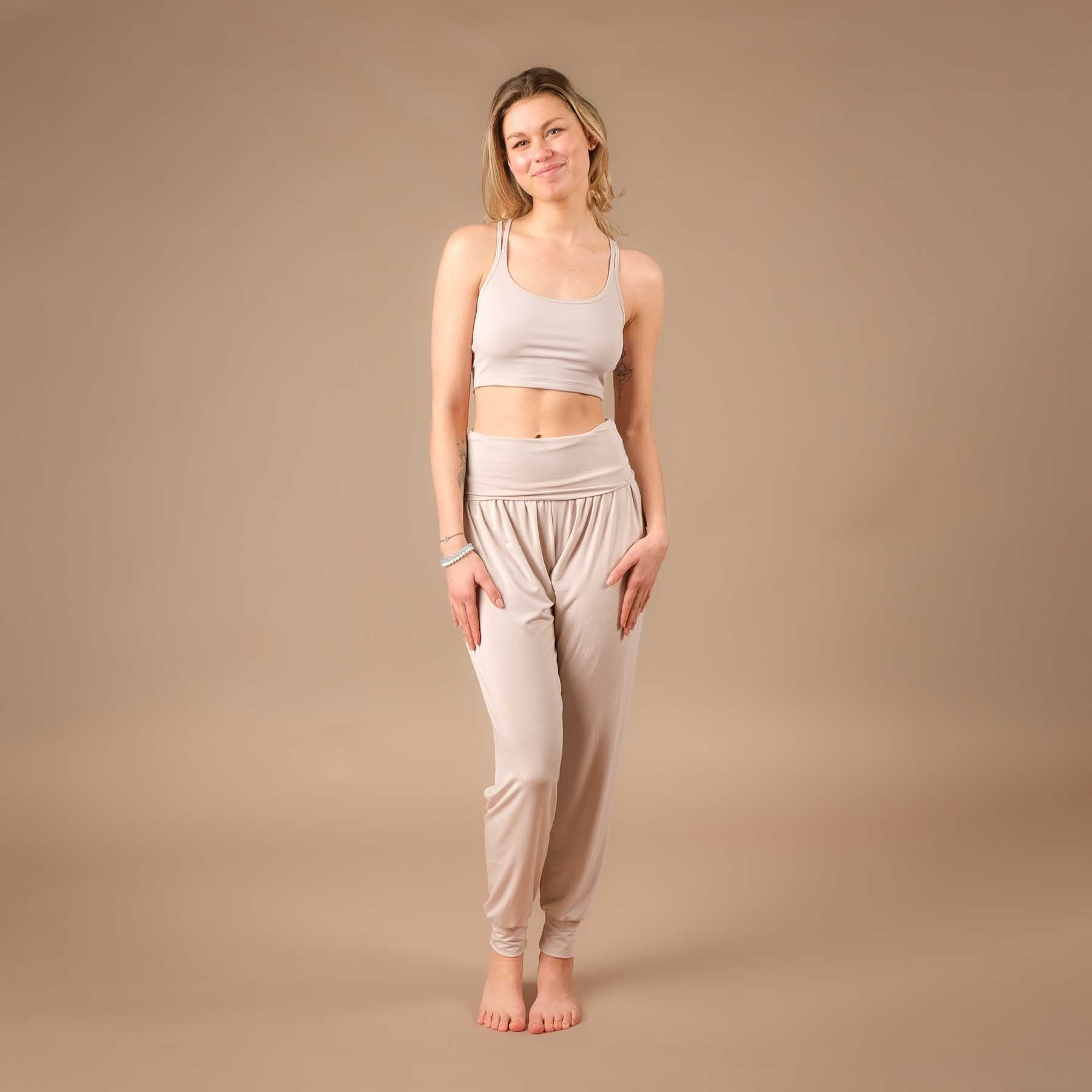 Yoga durable Crop Top Joy avec bretelles croisées sable