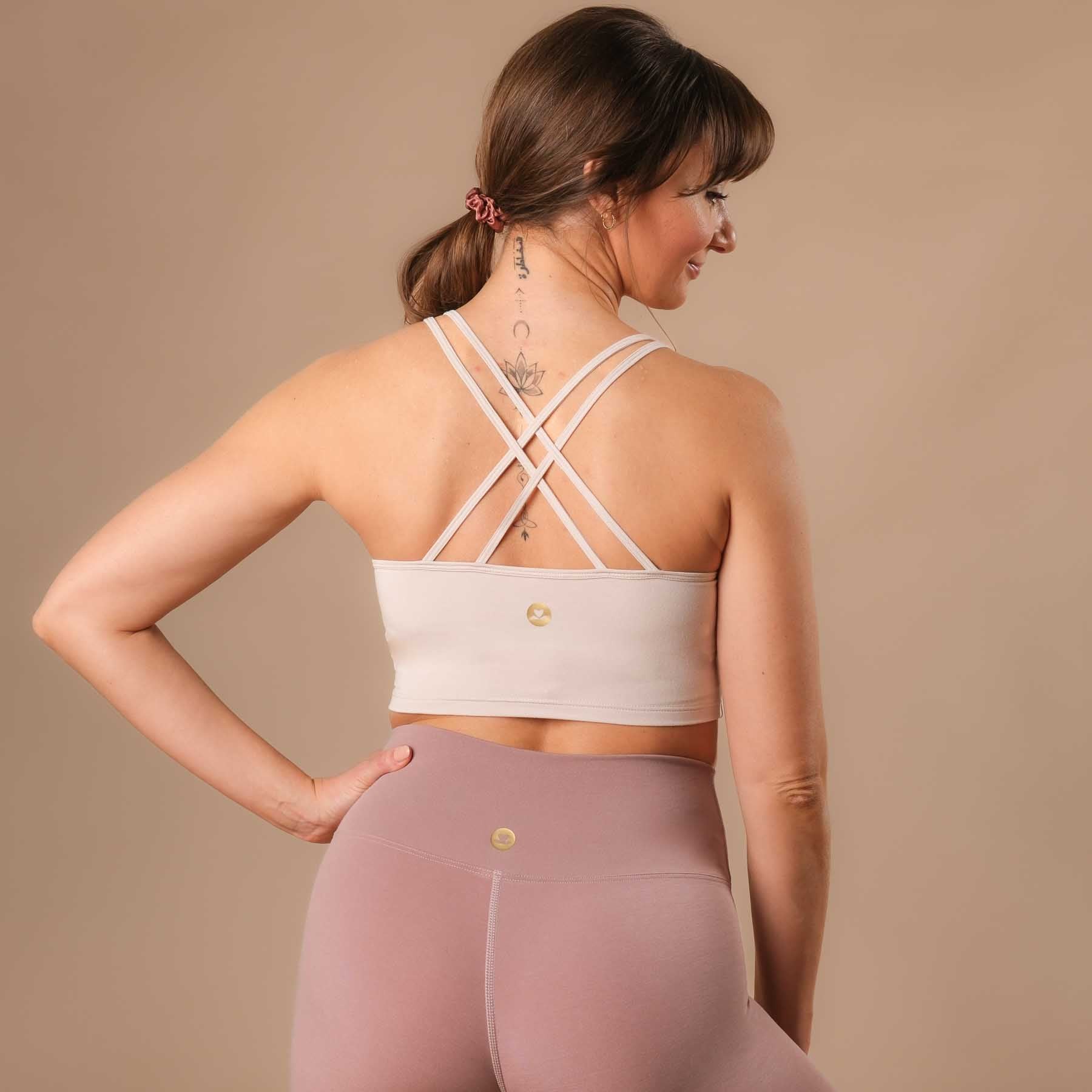 Yoga durable Crop Top Joy avec bretelles croisées sable