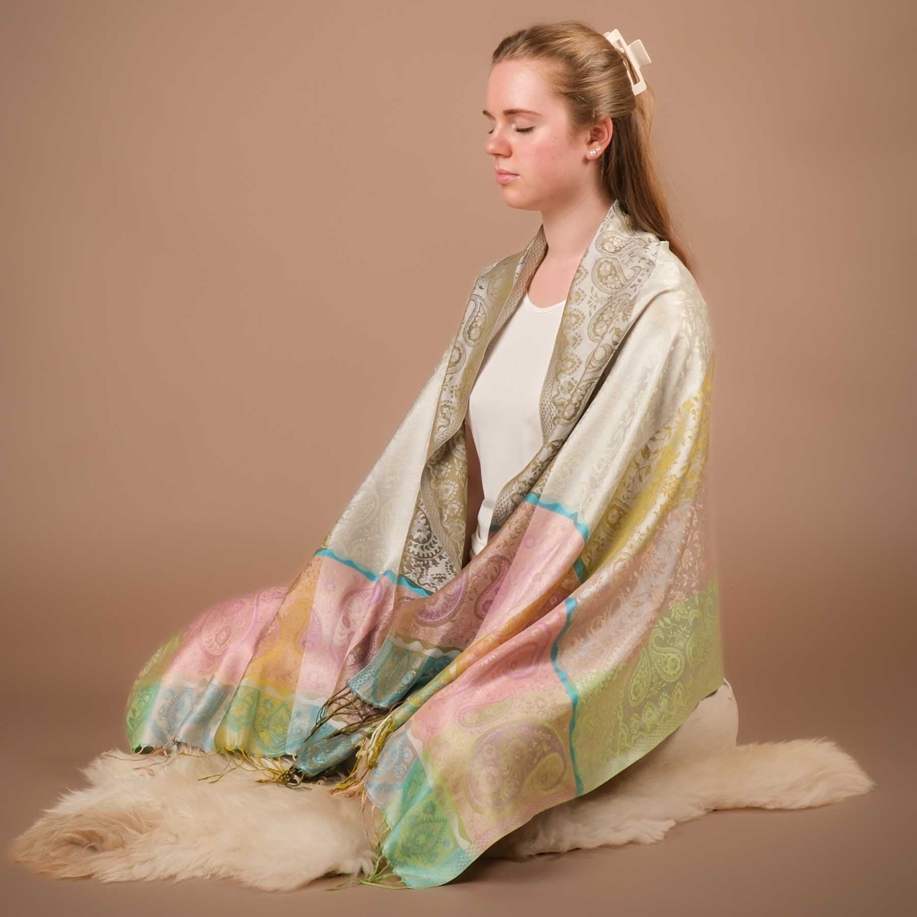 Châle de méditation soie Earth