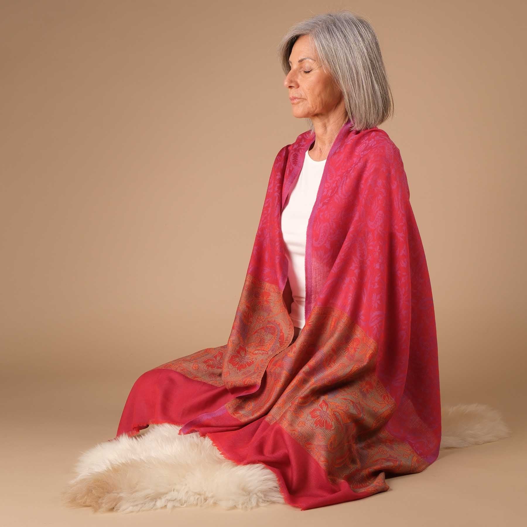 Echarpe de méditation en laine fine Amor