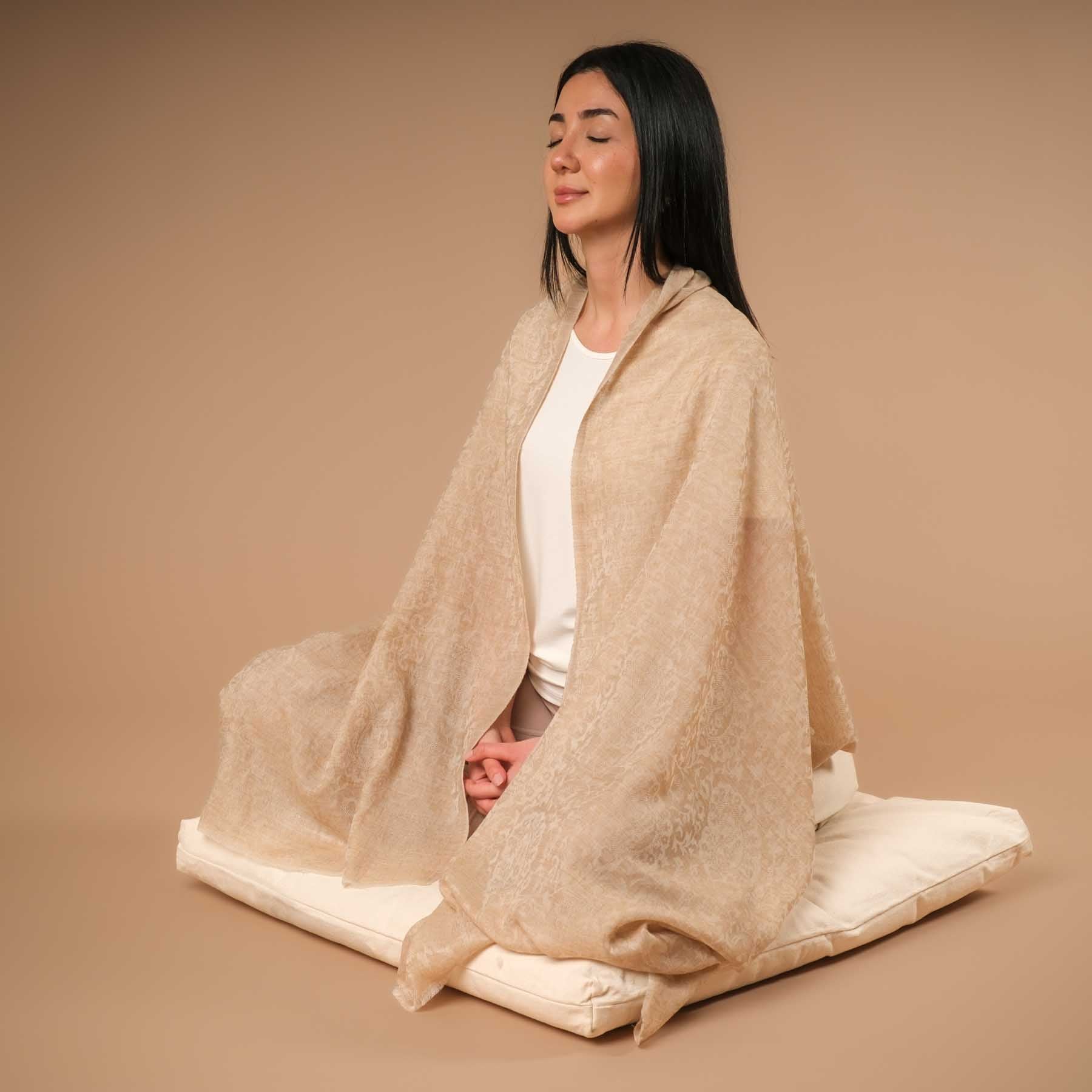 Châle de méditation écharpe laine fine Saraswati sable