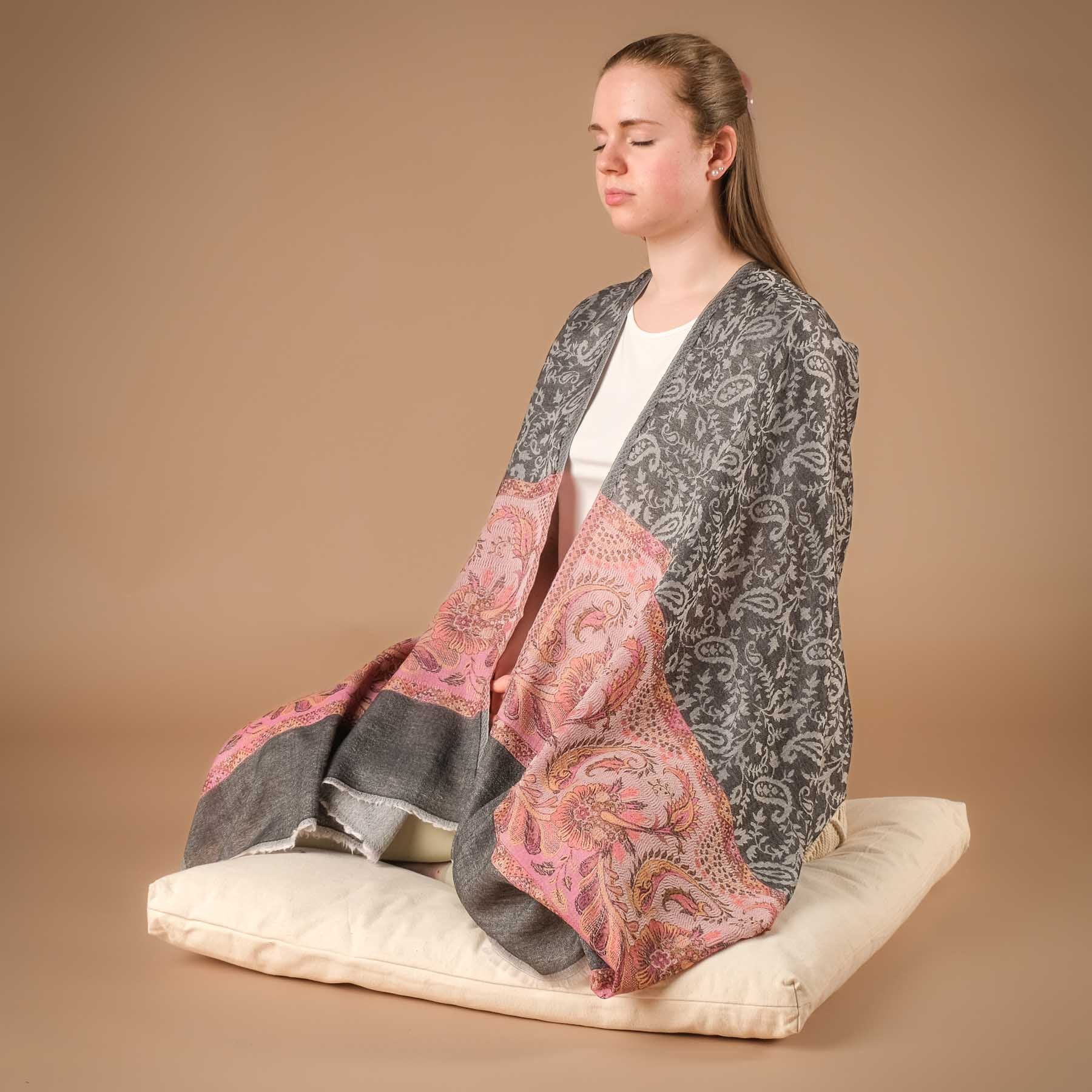 Echarpe de méditation en laine fine Stromboli