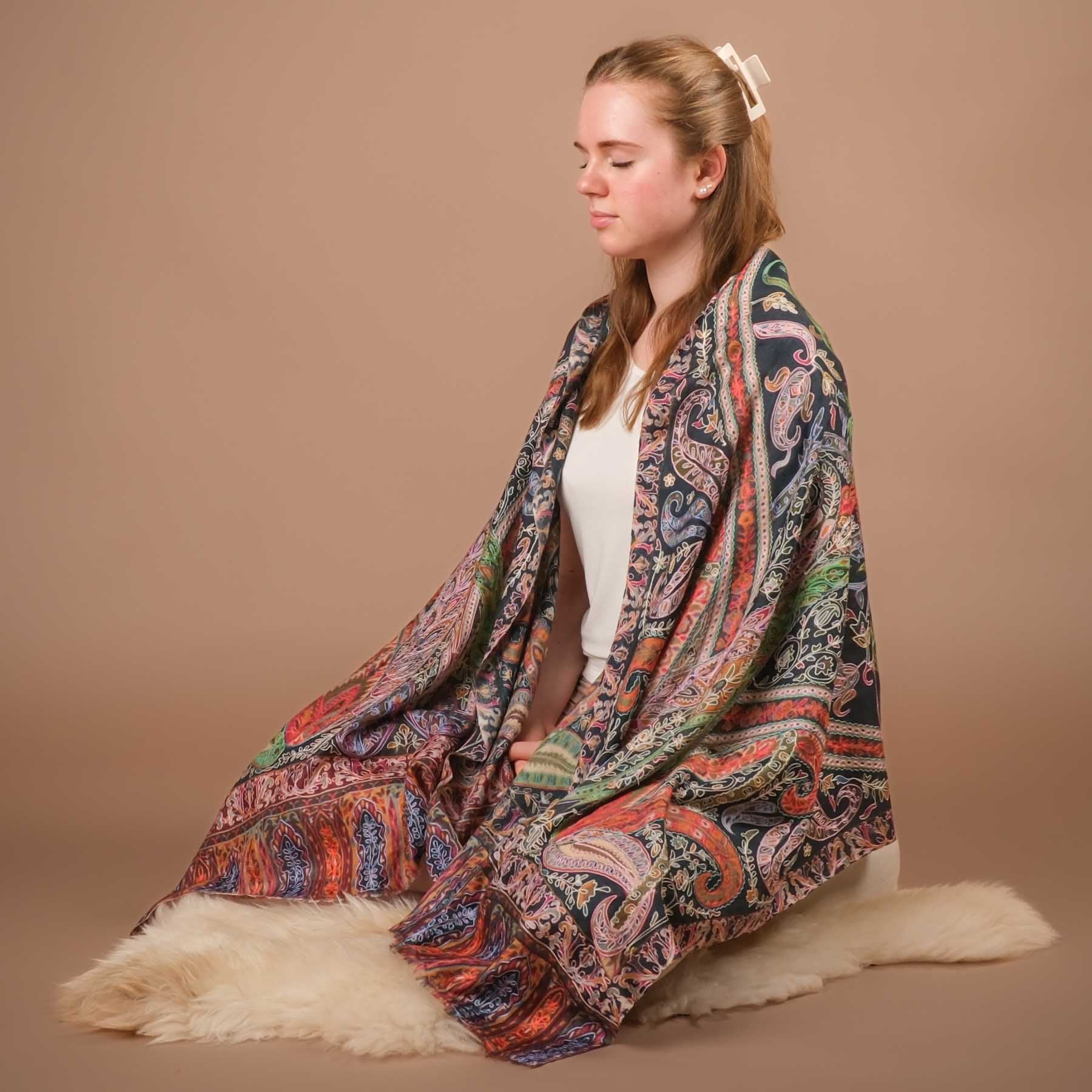 Kalamkari écharpe laine fine soie Universe