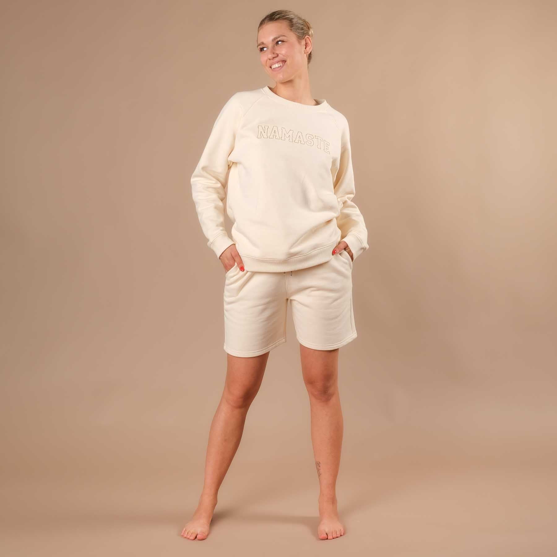 Short de yoga pour femmes en coton écru