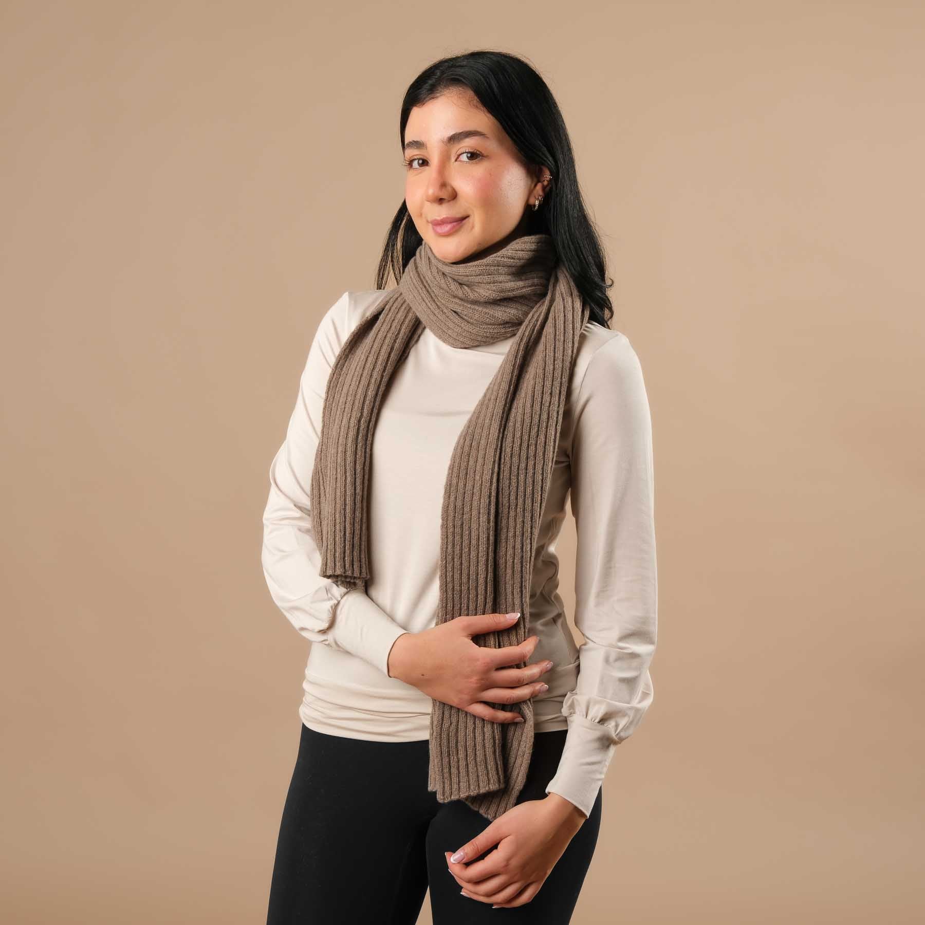 Écharpe cachemire côtelée marron