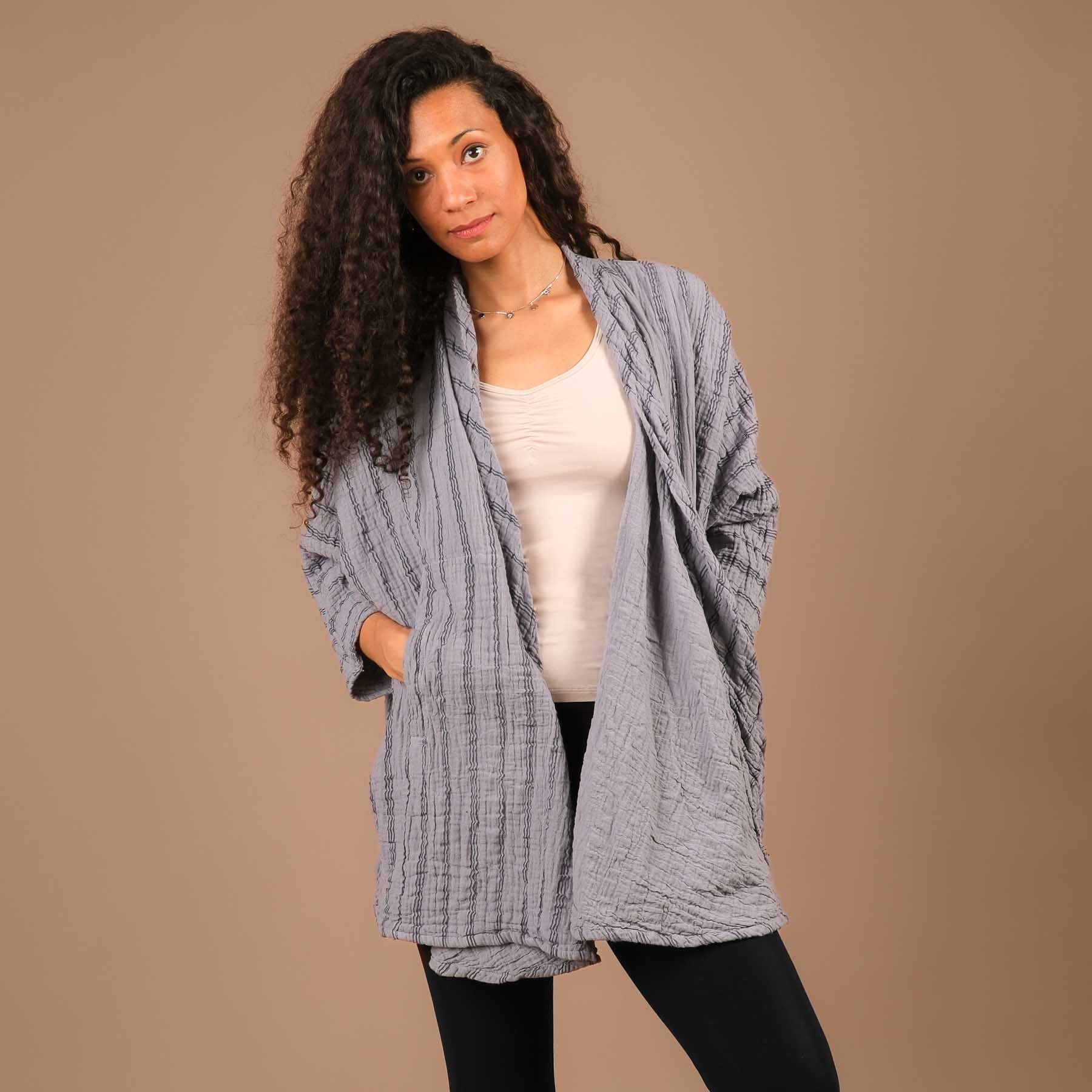 Cardigan d'été en coton gris-bleu