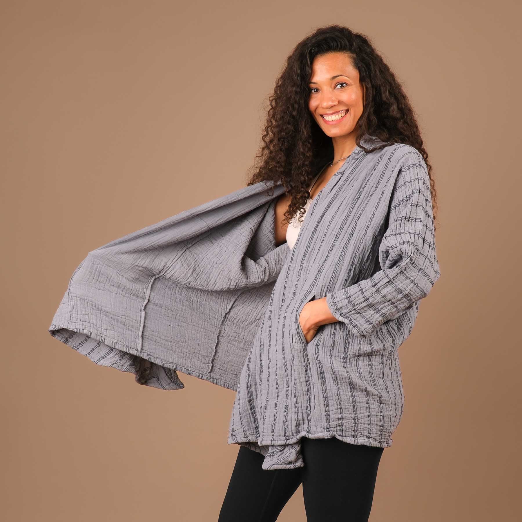 Cardigan d'été en coton gris-bleu