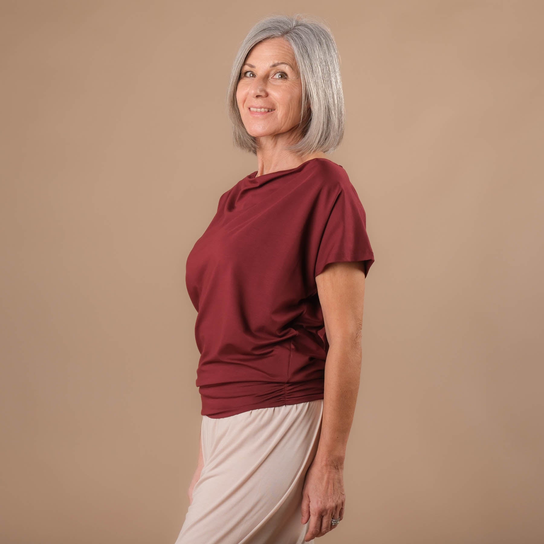 Shirt cascade de yoga, durable, cousue en Suisse, bordeaux