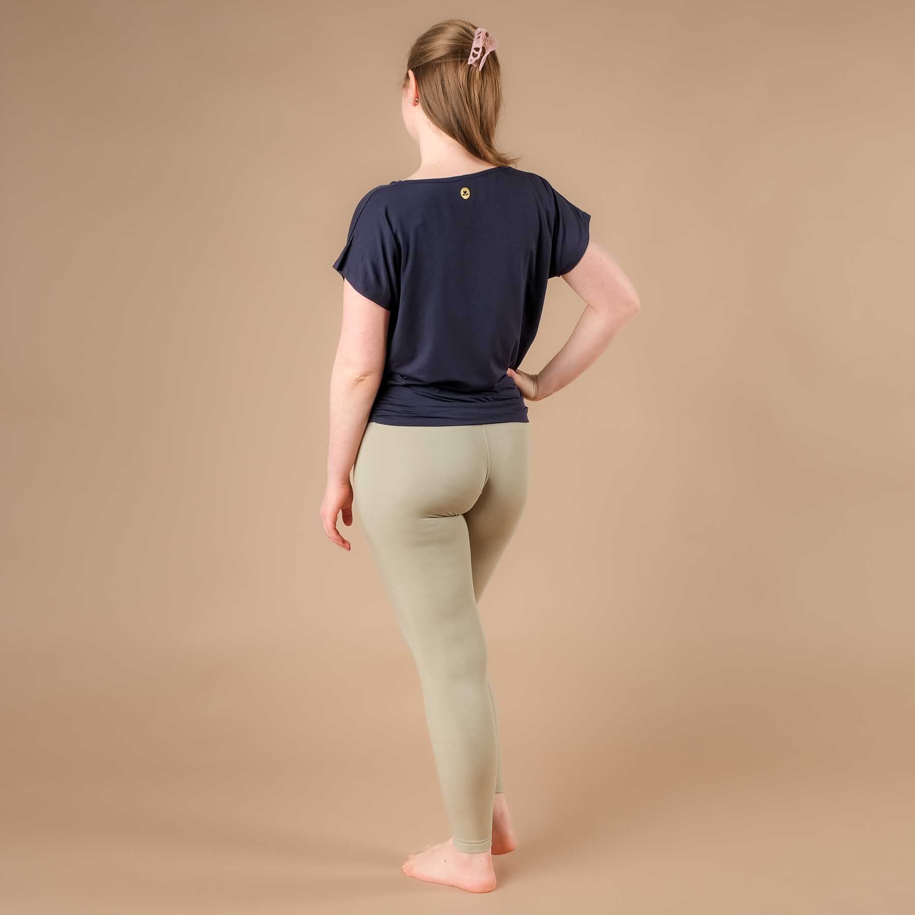 Shirt de yoga cascade, super durable, cousu en Suisse, bleu marine