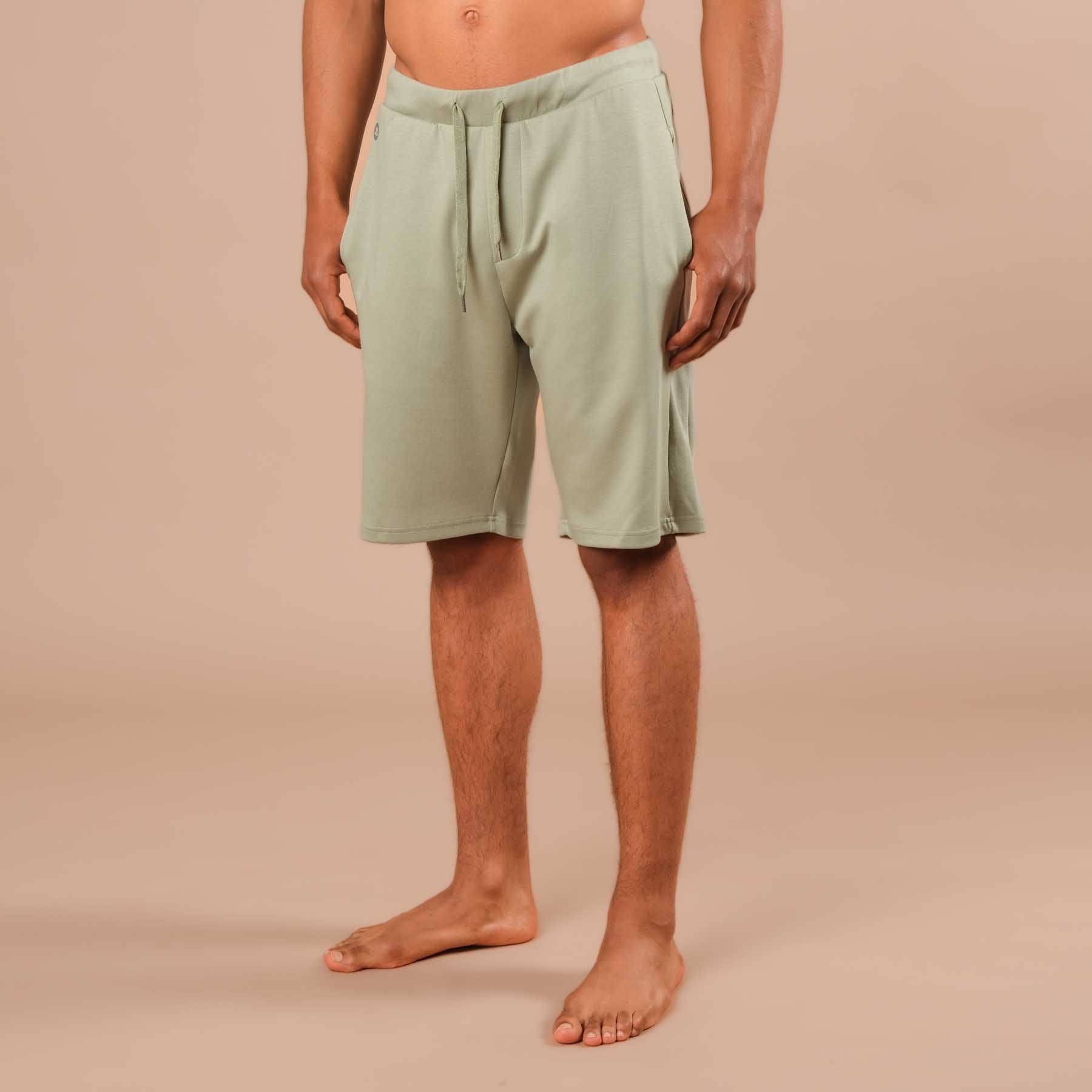Short de yoga homme jade-vert