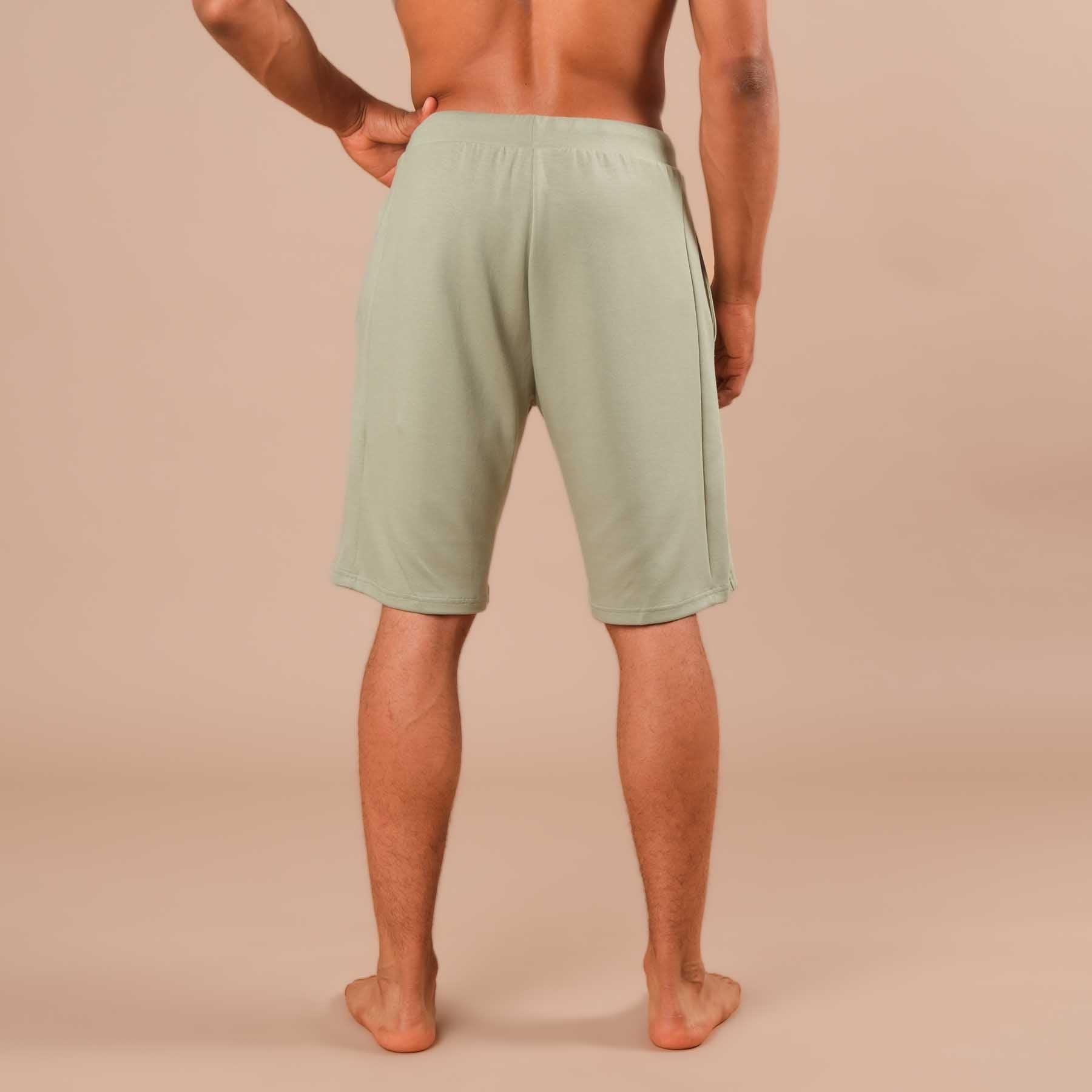 Short de yoga homme jade-vert
