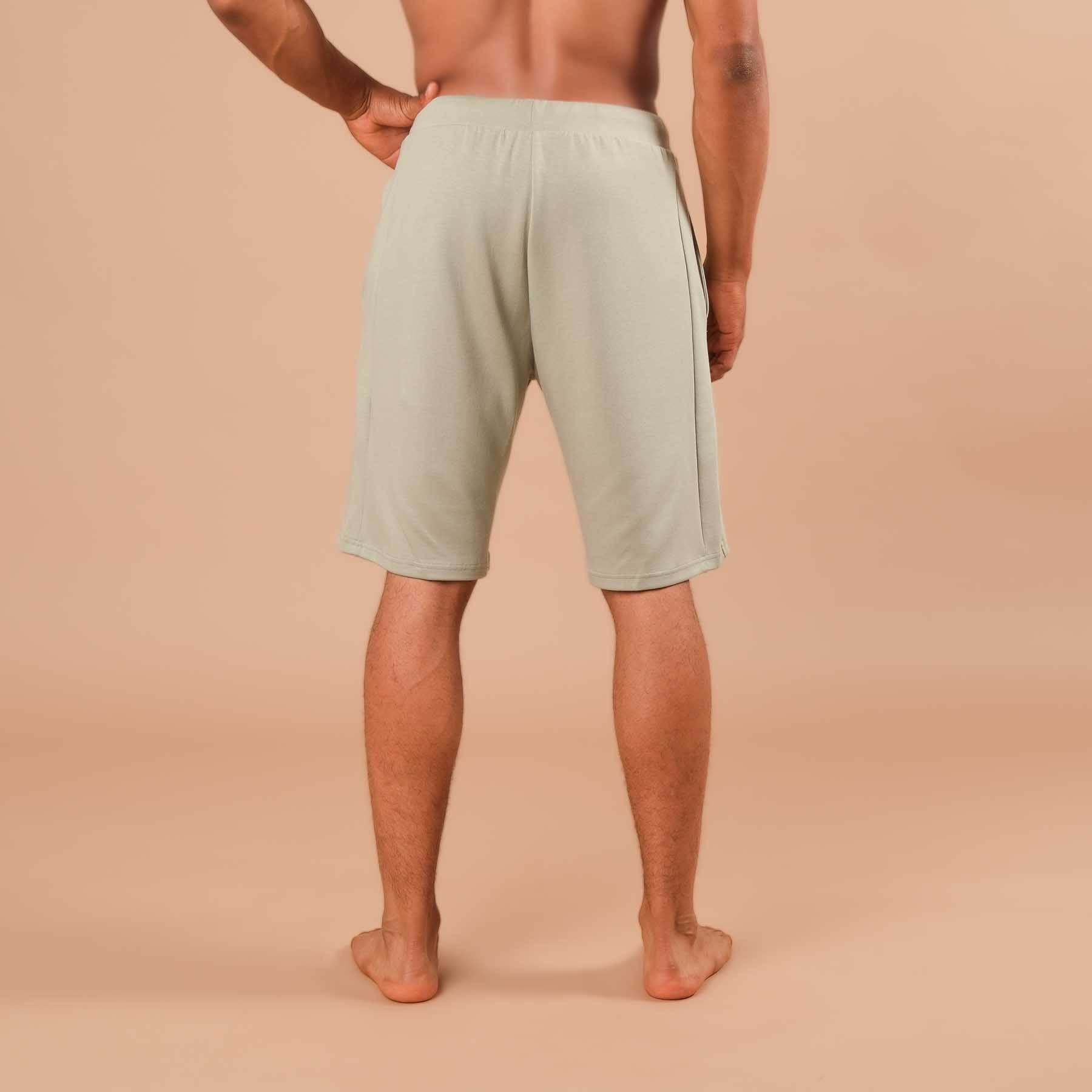 Short de yoga homme jade-vert