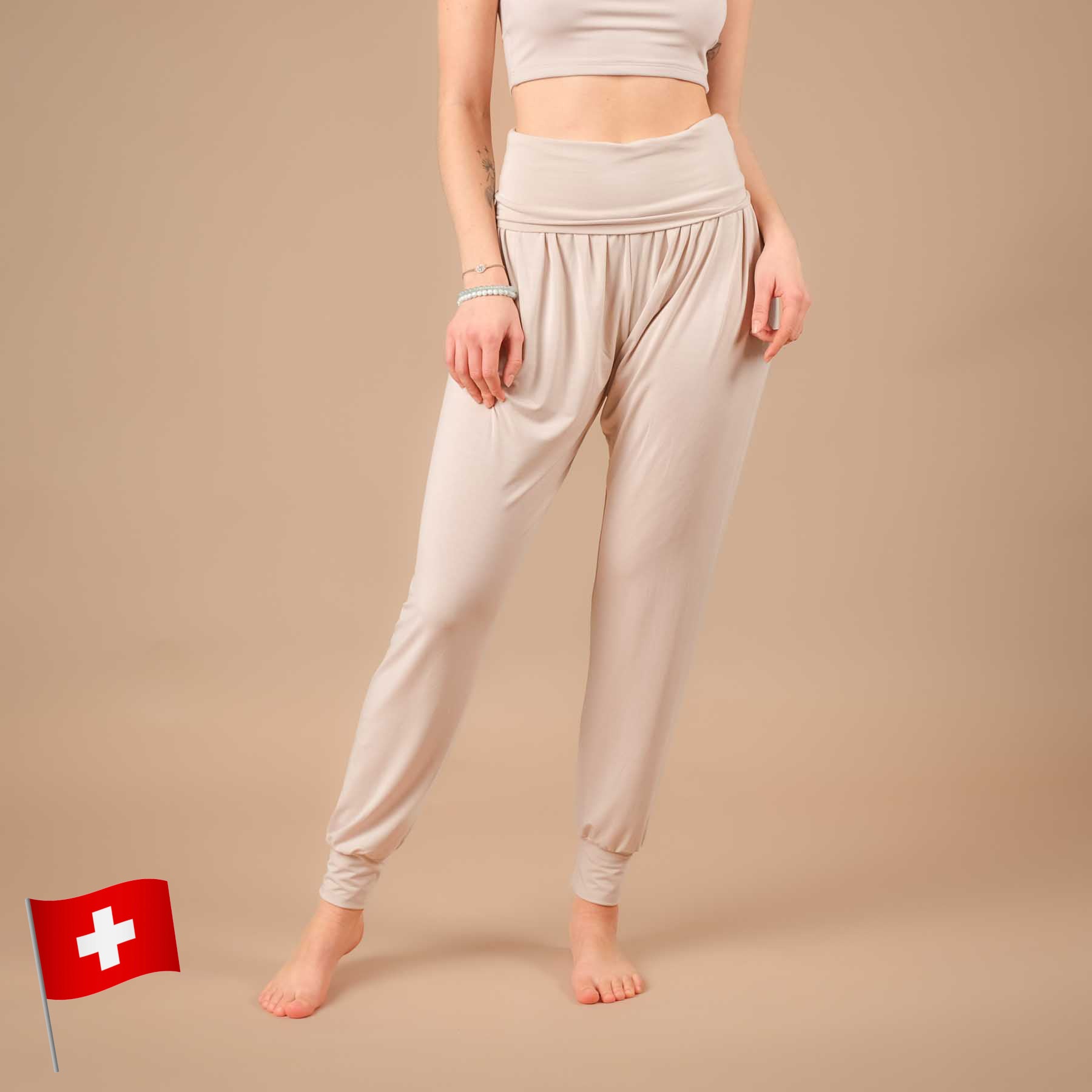 Pantalon de yoga décontracté Taj Mahal long fabriqué de manière durable en Suisse sable