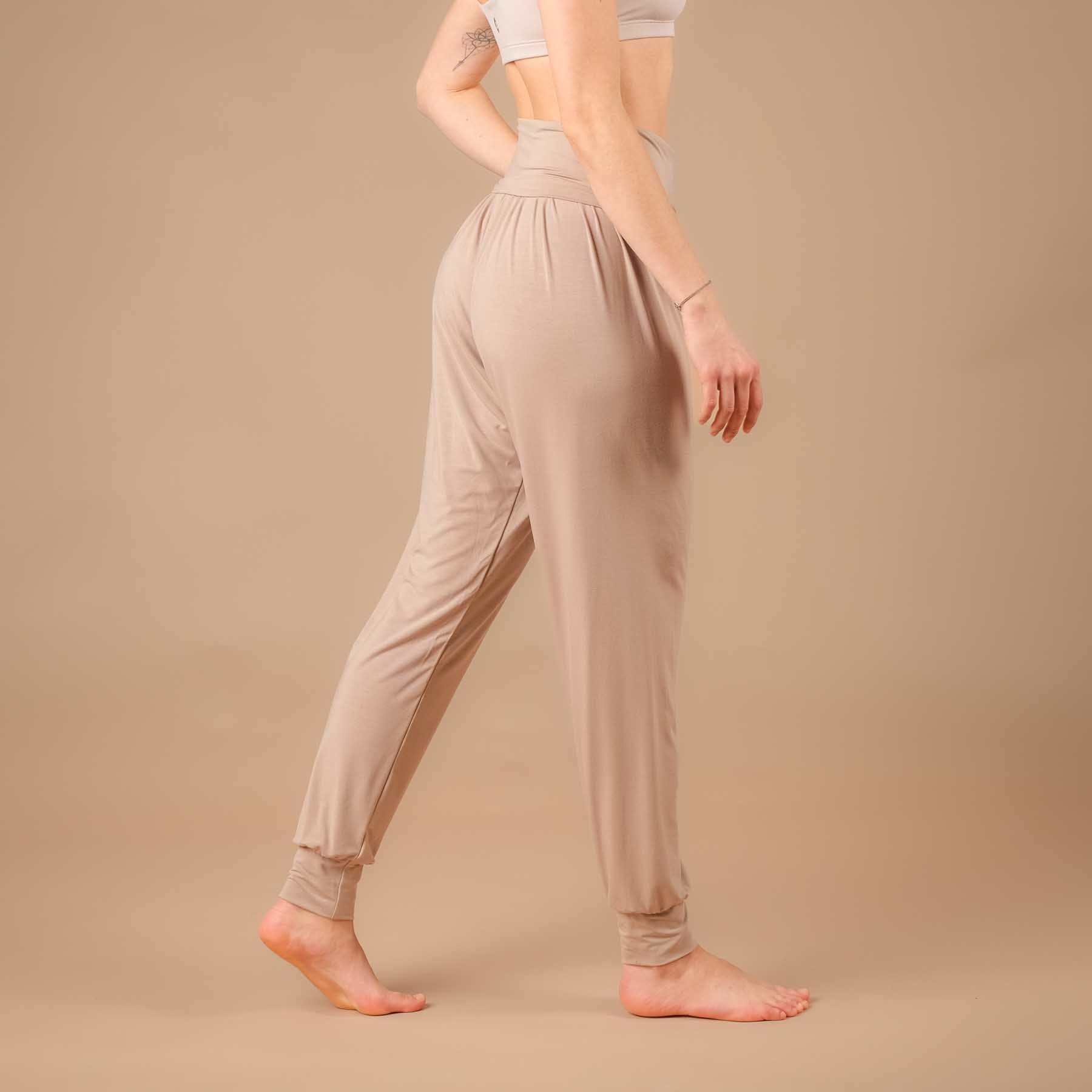 Pantalon de yoga décontracté Taj Mahal long fabriqué durablement en Suisse taupe