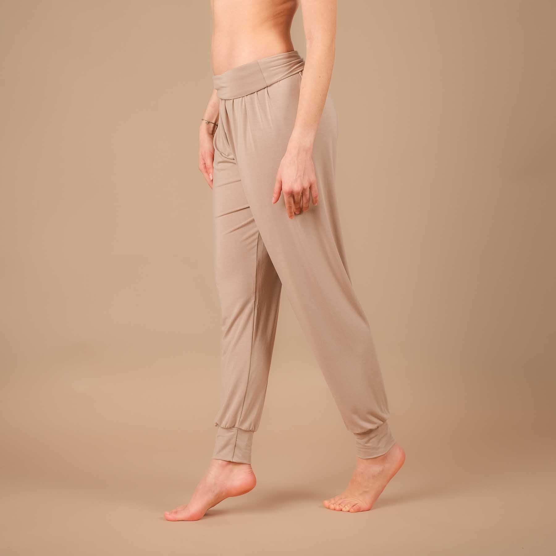 Pantalon de yoga décontracté Taj Mahal long fabriqué durablement en Suisse taupe