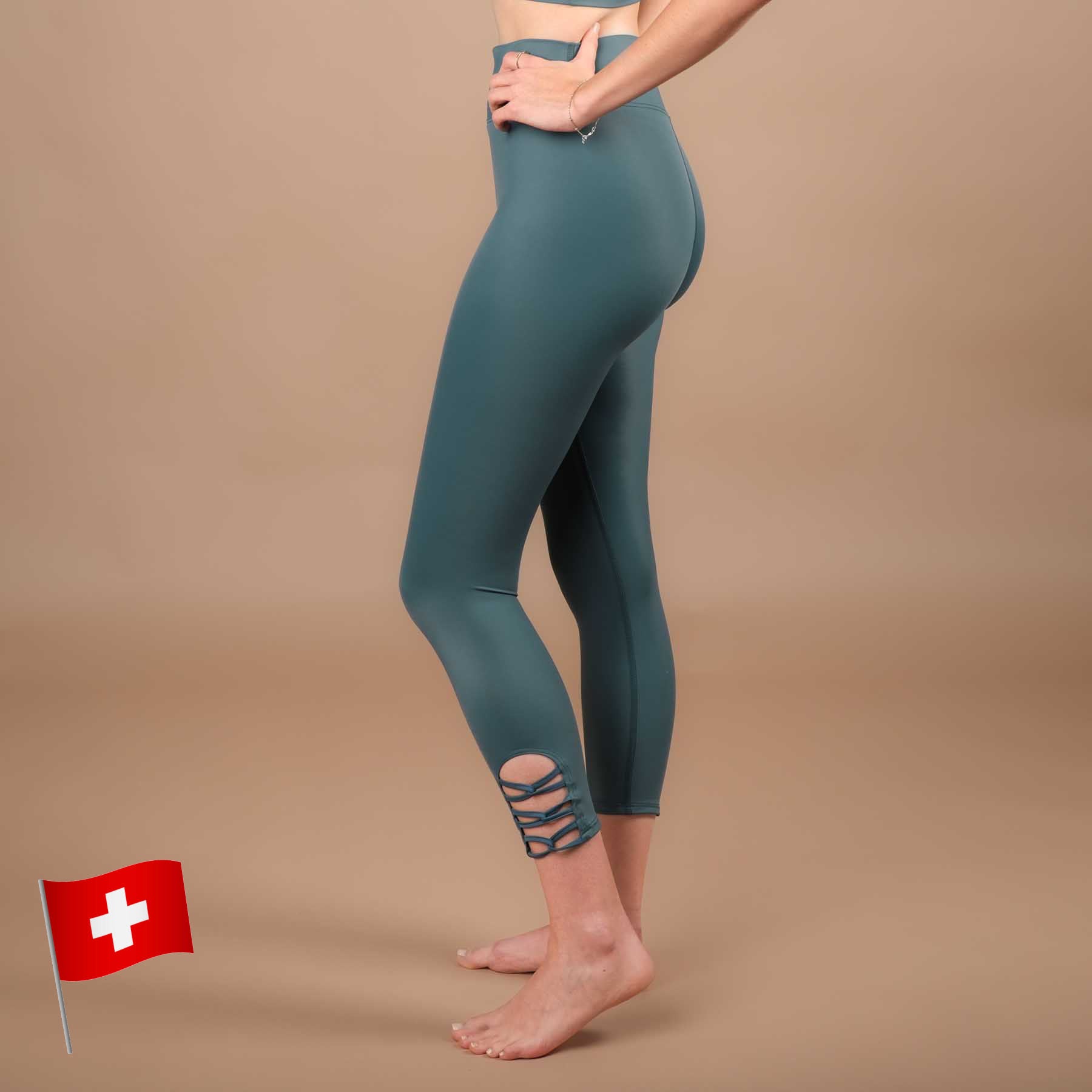 Leggings de yoga 7/8 Eco Mare fabriqués en Suisse à partir de tissu Econyl recyclé vert amazonas