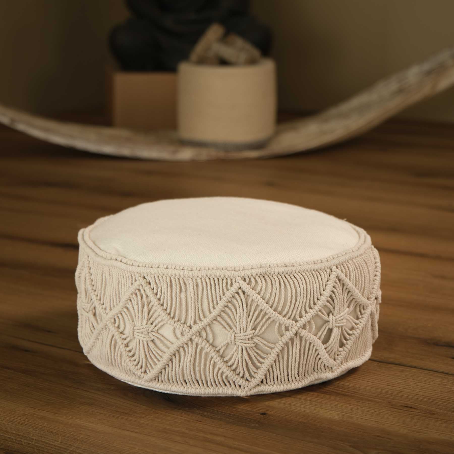 Coussin de méditation macramé