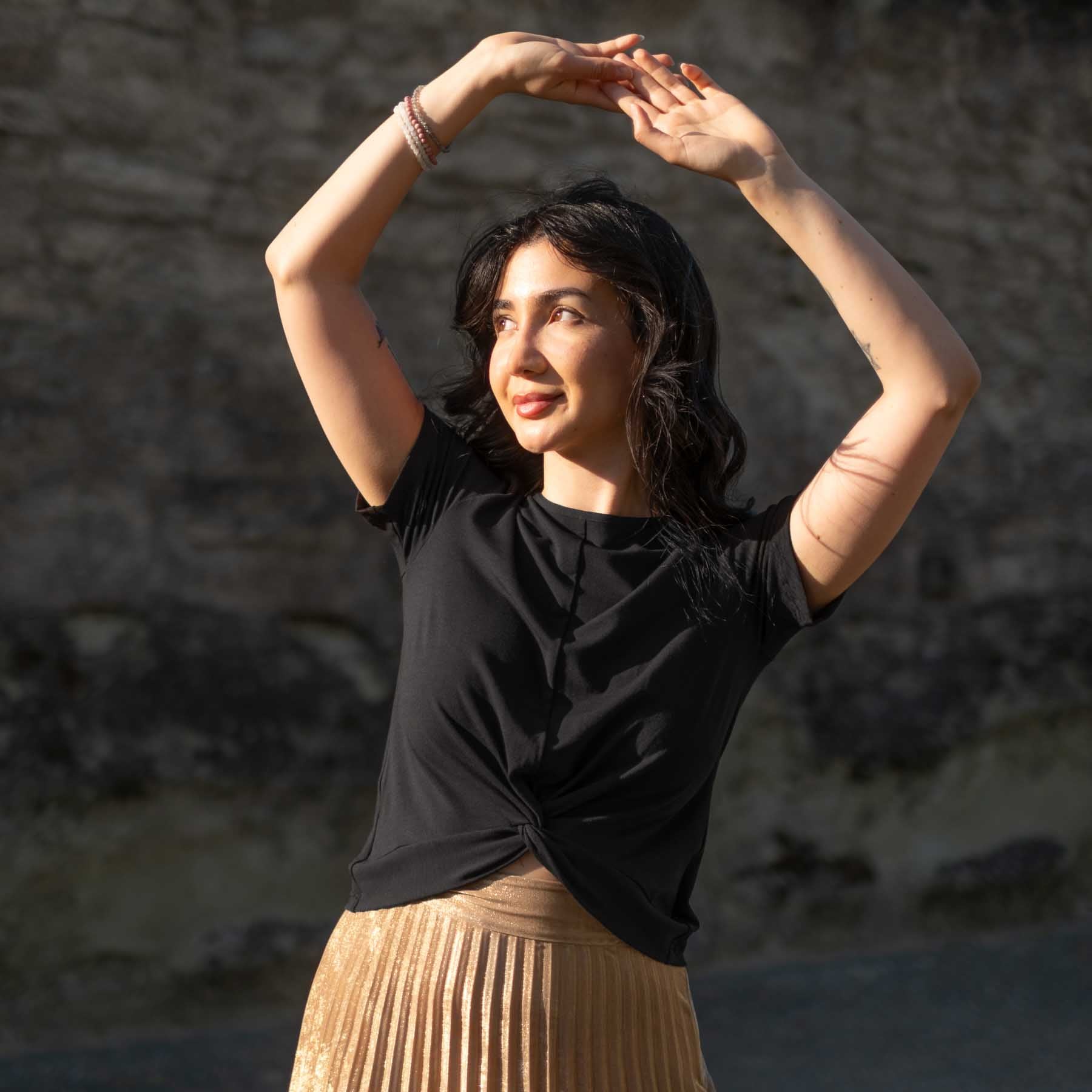 Top de yoga Twist Classy manches courtes noir