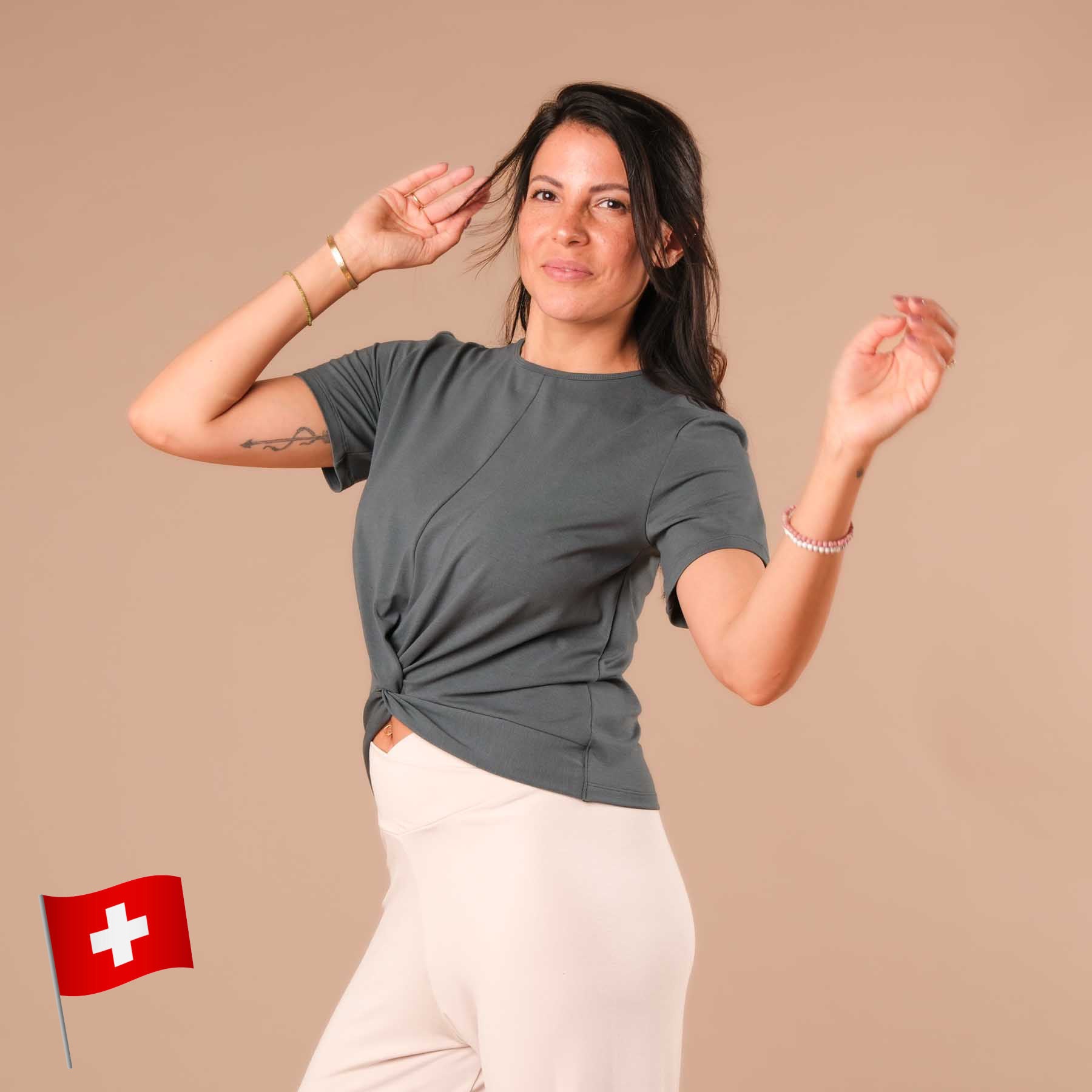 Top de yoga Twist Classy manches courtes émeraude
