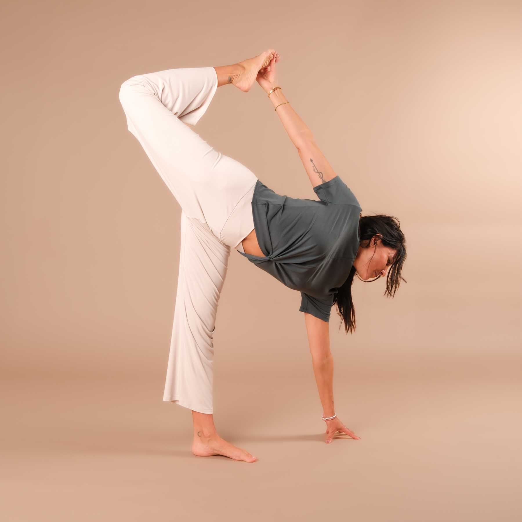 Top de yoga Twist Classy manches courtes émeraude