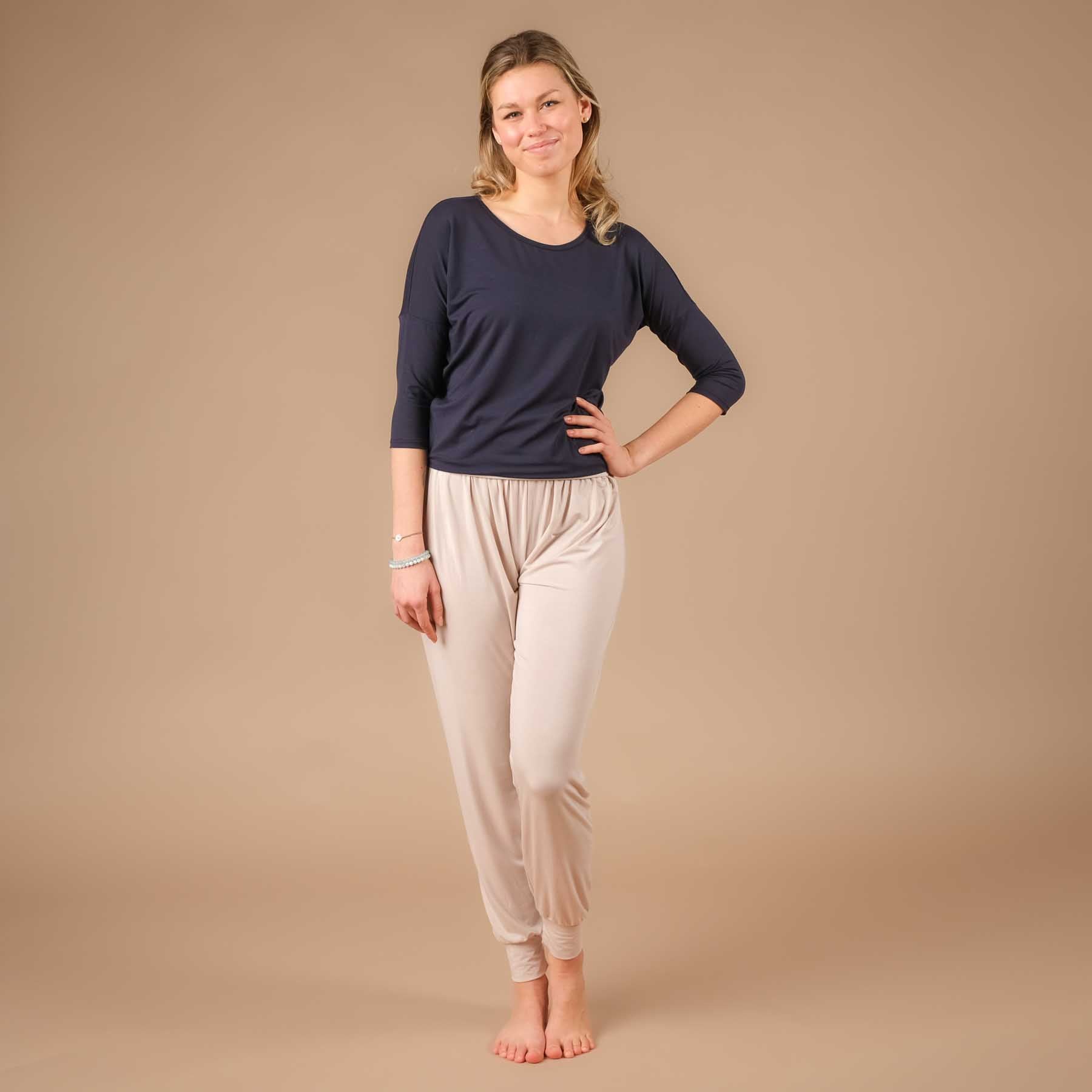 Yoga Shirt Comfy manches 3/4, fabriqué en Suisse, tissu très doux, bleu marine
