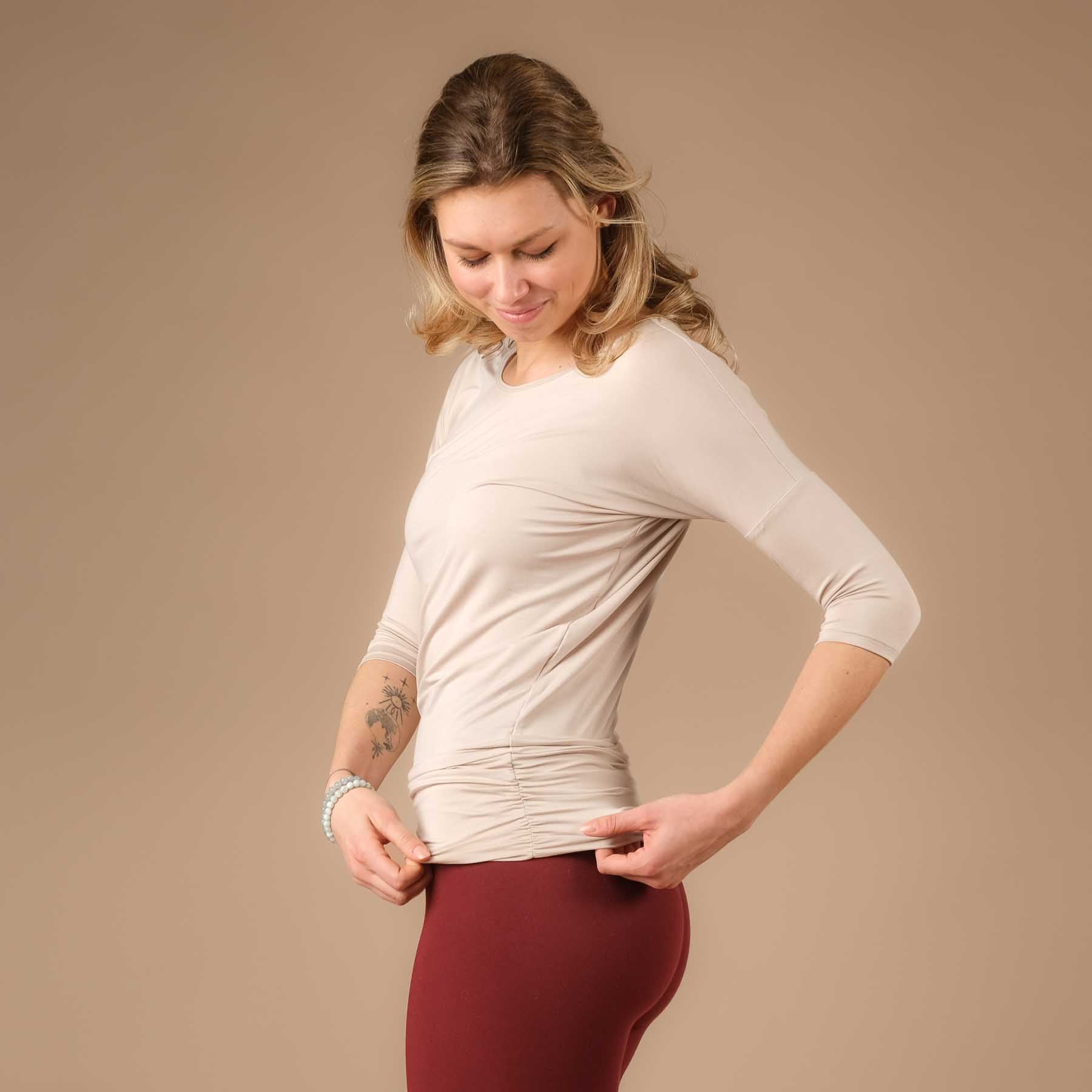 Yoga Shirt Comfy manches 3/4, fabriqué en Suisse, tissu très doux, sable