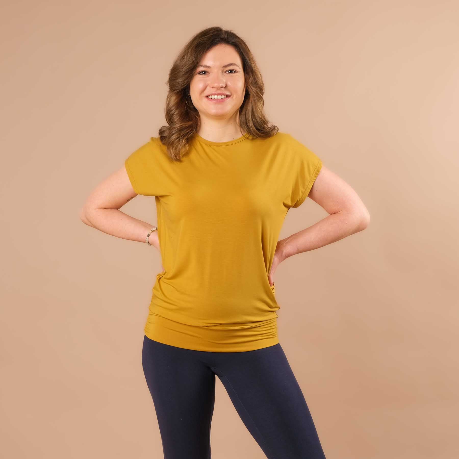 Yoga Shirt Comfy à manches courtes fabriqué de manière durable en Suisse curry