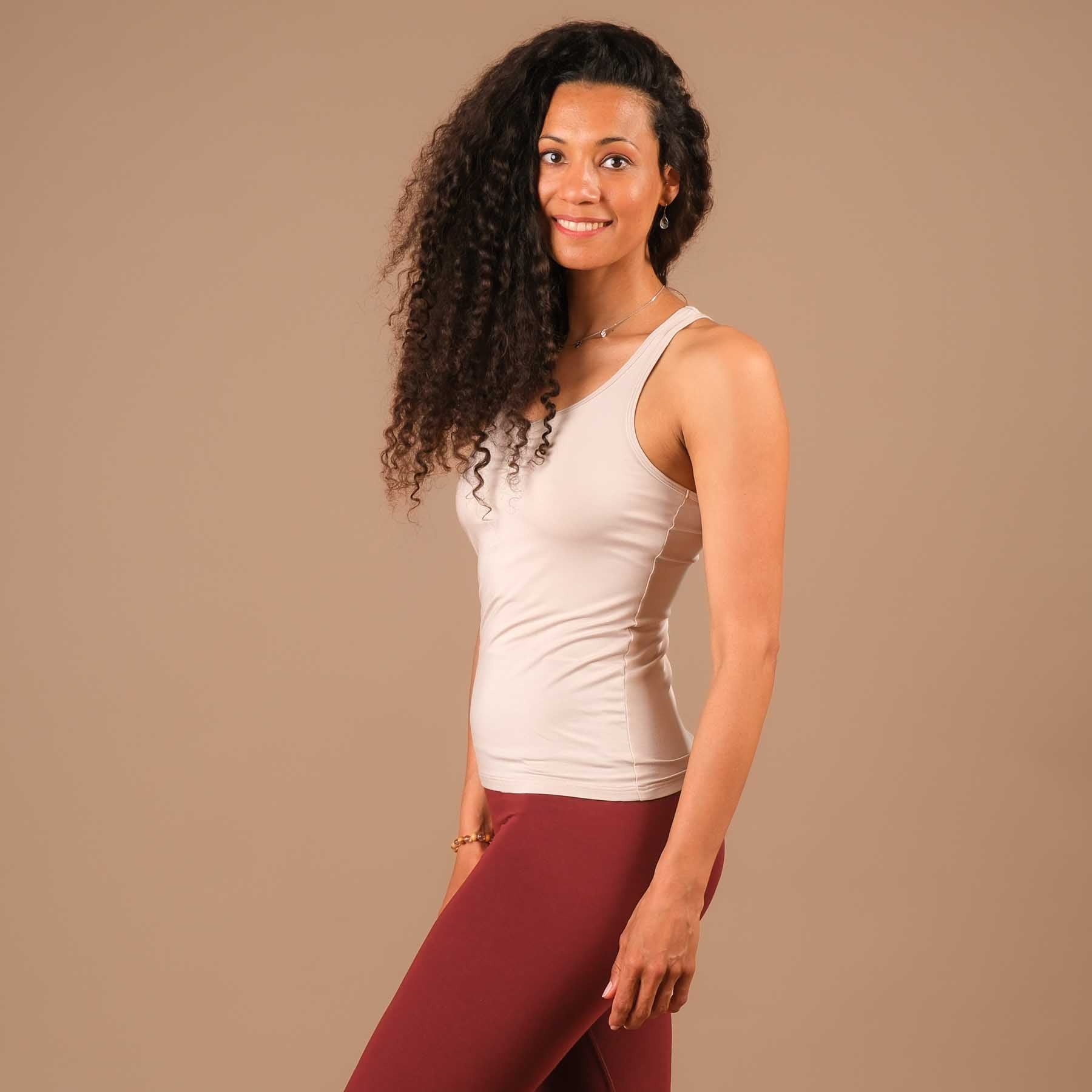 Débardeur de yoga durable Comfy froncé noir made in Switzerland sable