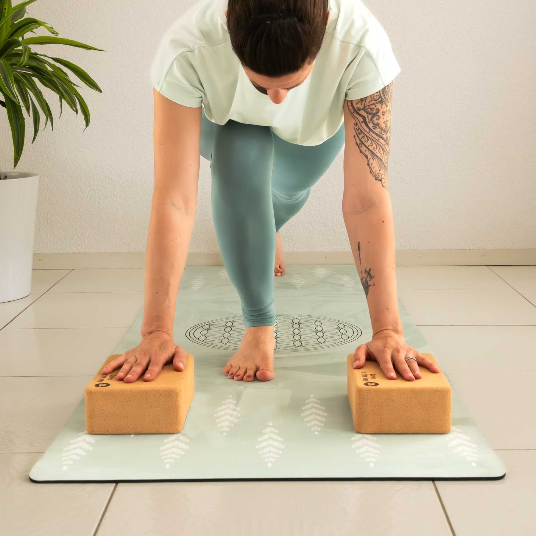 Bloc de yoga en liège durable LOVE IST THE KEY