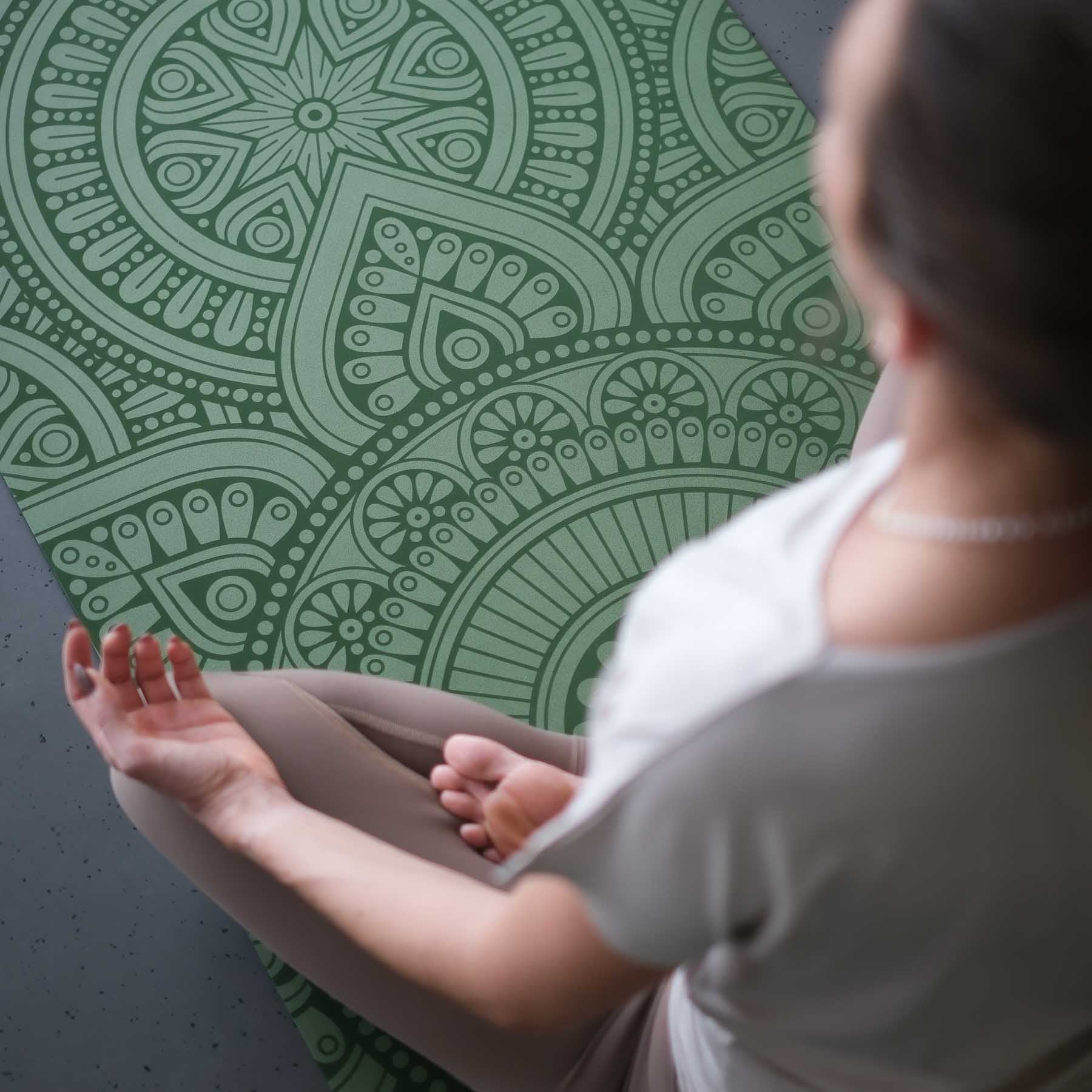 Tapis de yoga SuperGrip 2.0 Mandala tapis de yoga très antidérapant apple en caoutchouc naturel avec une bonne tenue