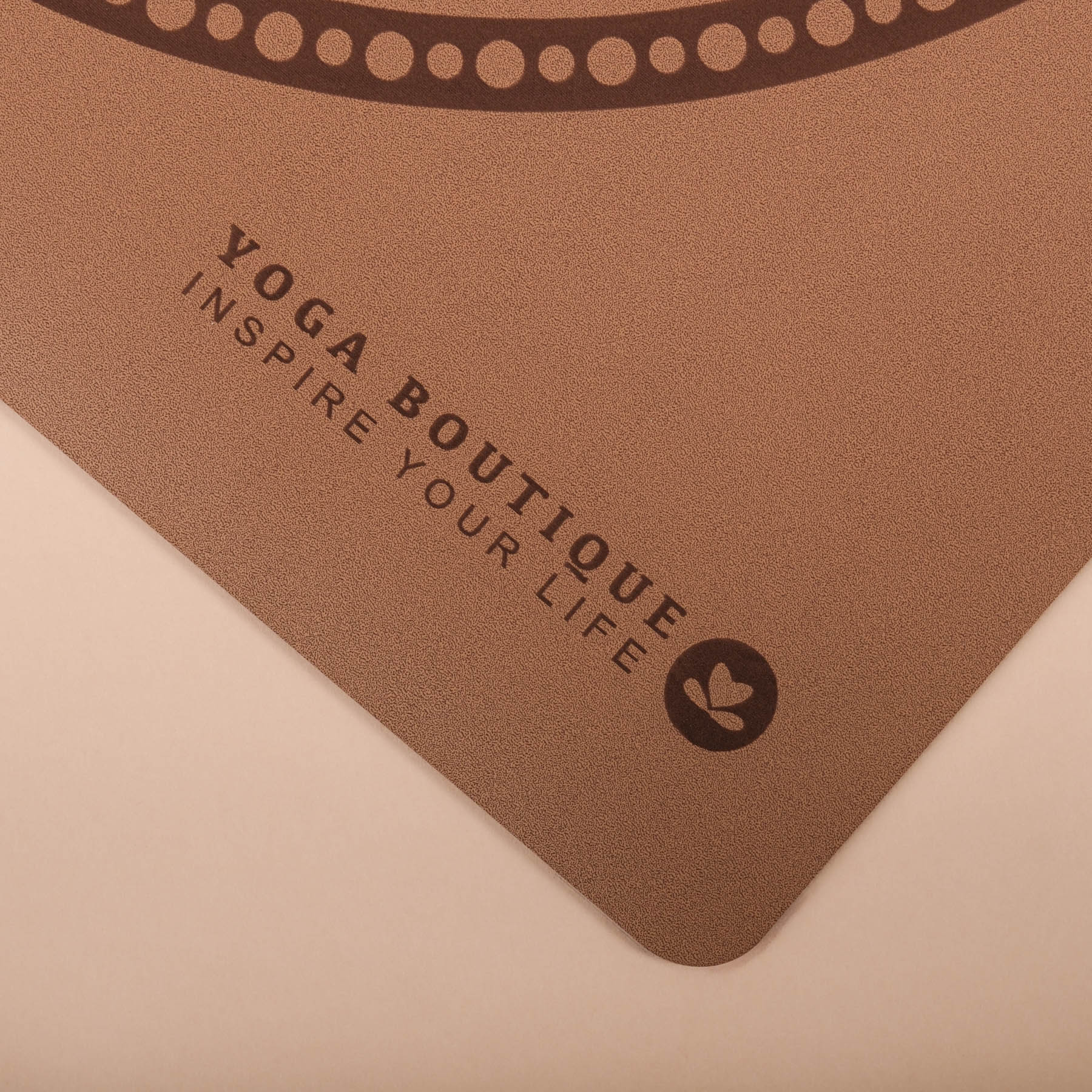 Tapis de yoga SuperGrip 2.0 Mandala tapis de yoga coffee très antidérapant en caoutchouc naturel avec une bonne tenue