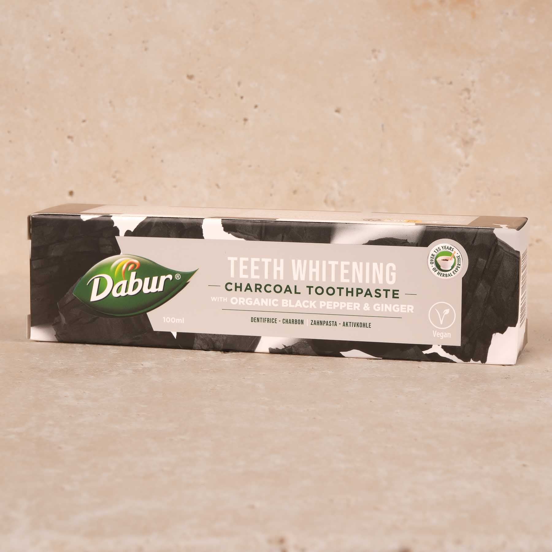 Dentifrice ayurvédique Dabur Herbal Charbon actif
