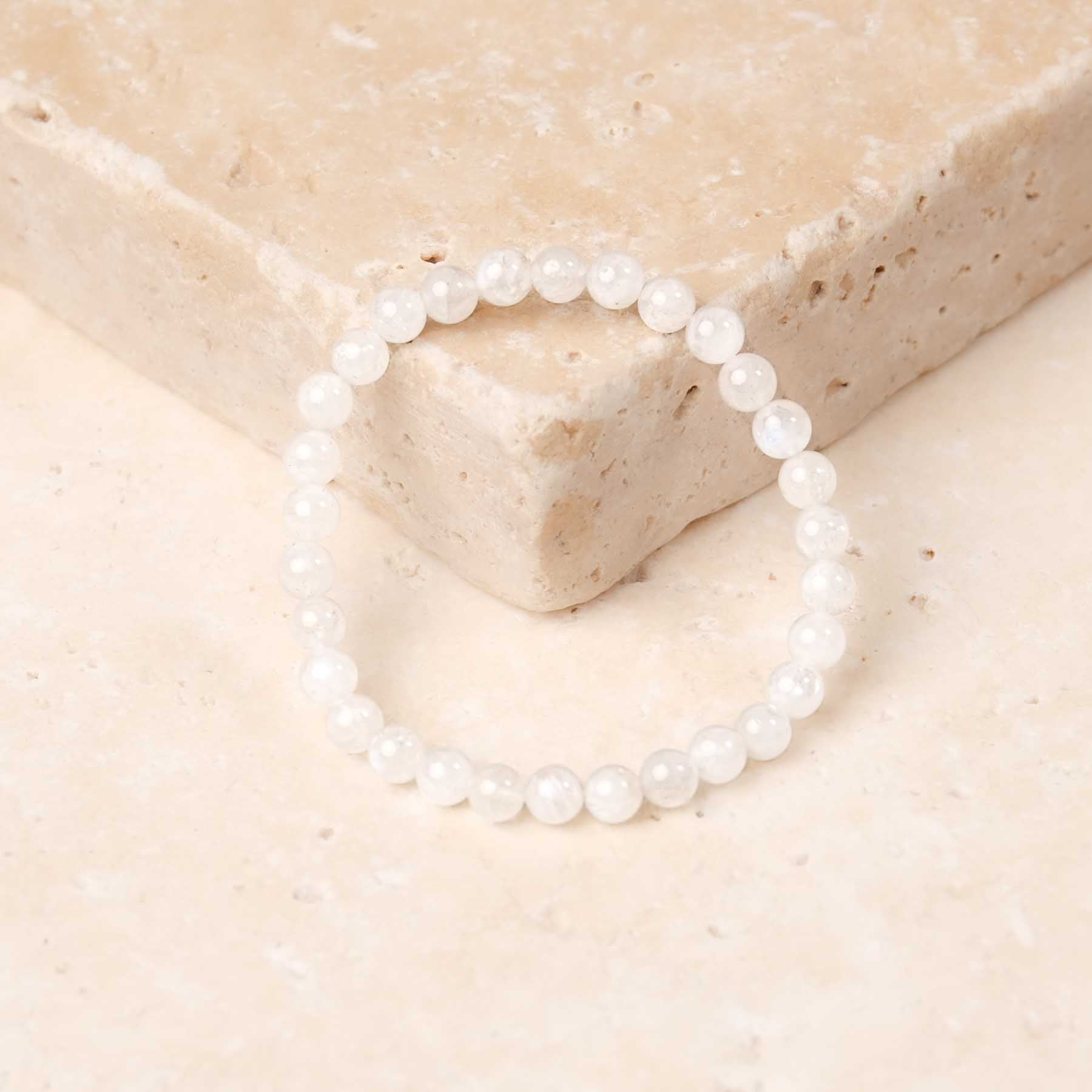 Bracelet de pierres précieuses Pierre de lune 6mm Bijoux de yoga de la boutique de yoga suisse