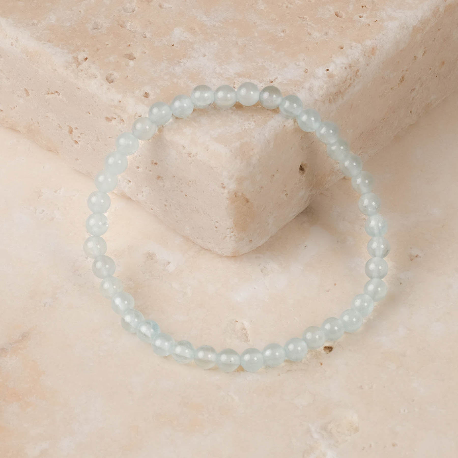 Bracelet de pierres précieuses Aigue-marine 4mm