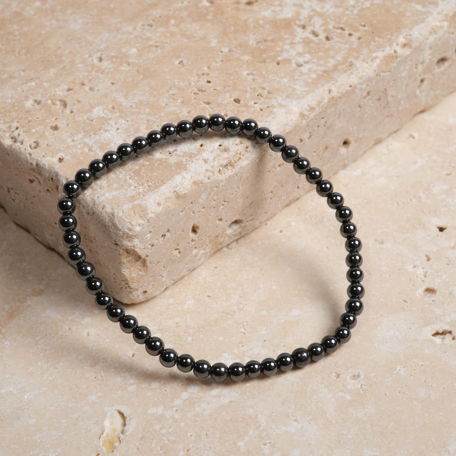 Bracelet en pierres précieuses hématite