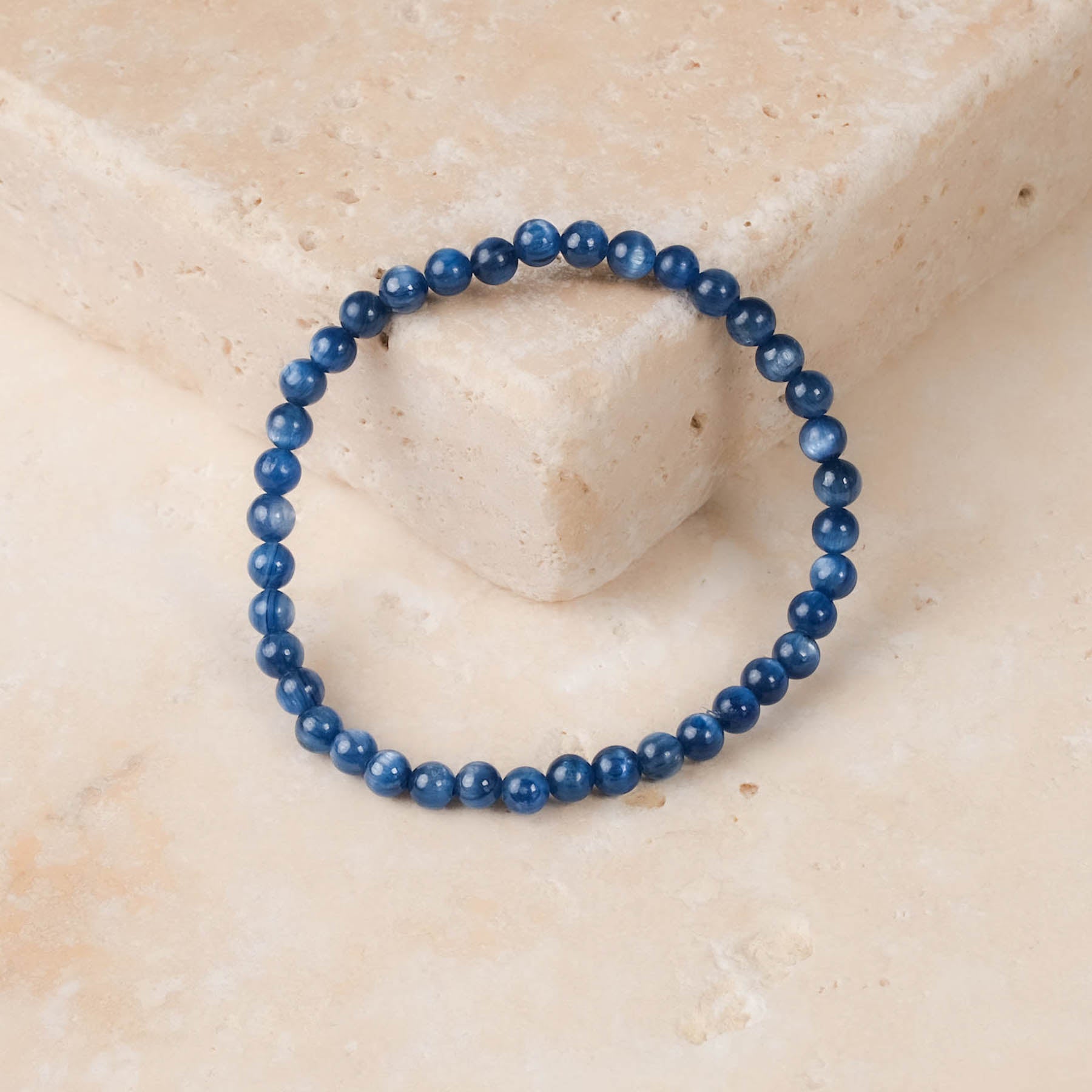 Bracelet de pierres précieuses Kyanite 4mm