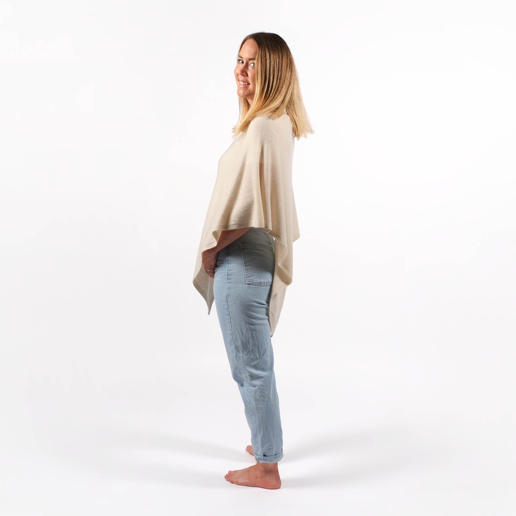 Poncho en cachemire durable crème