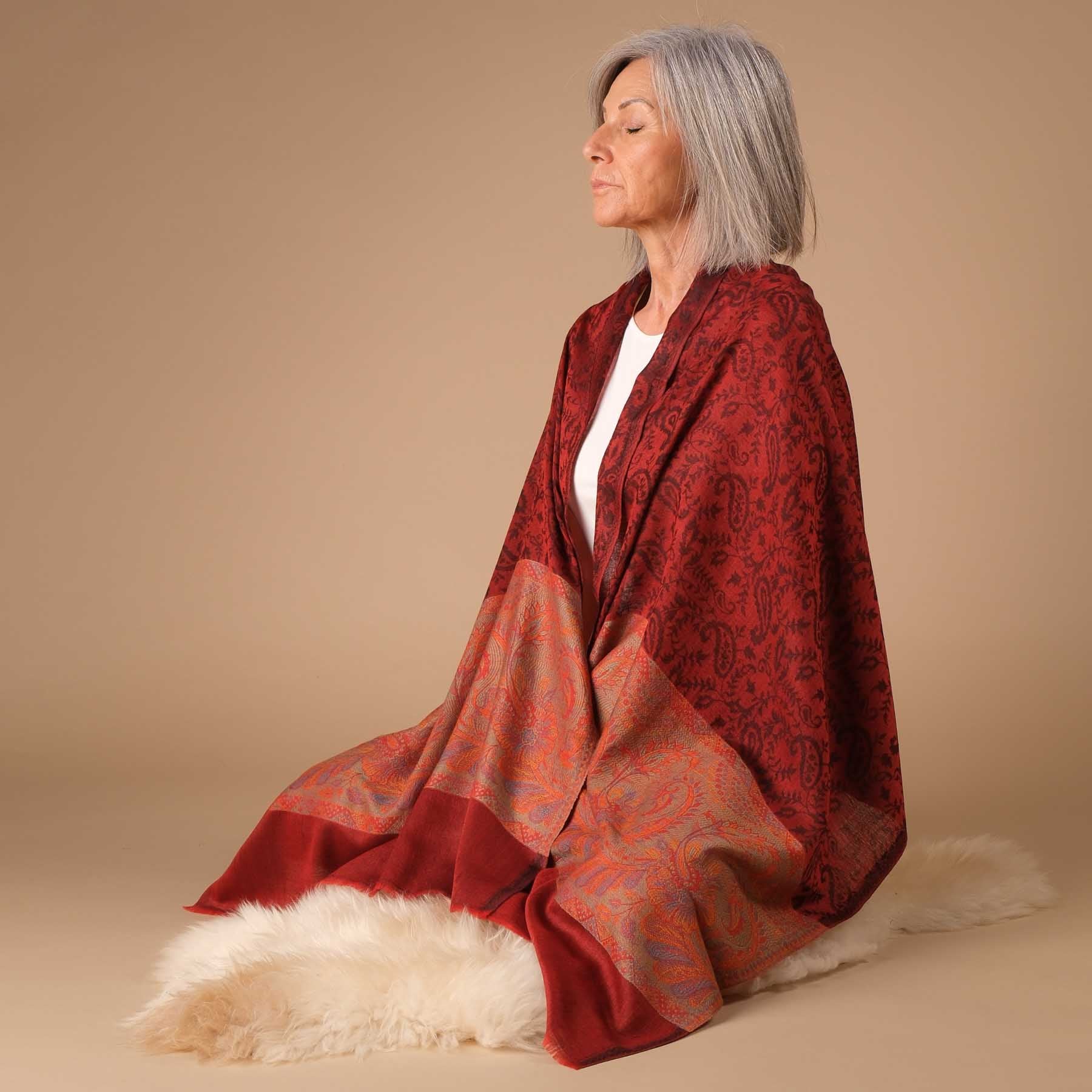 Echarpe de méditation en laine fine Amor