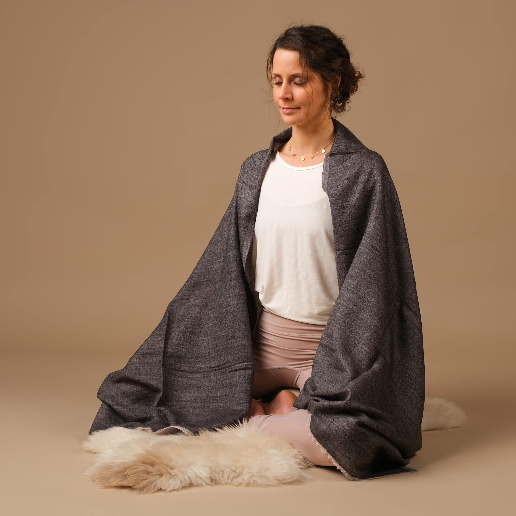 Châle de méditation laine fine anthracite double
