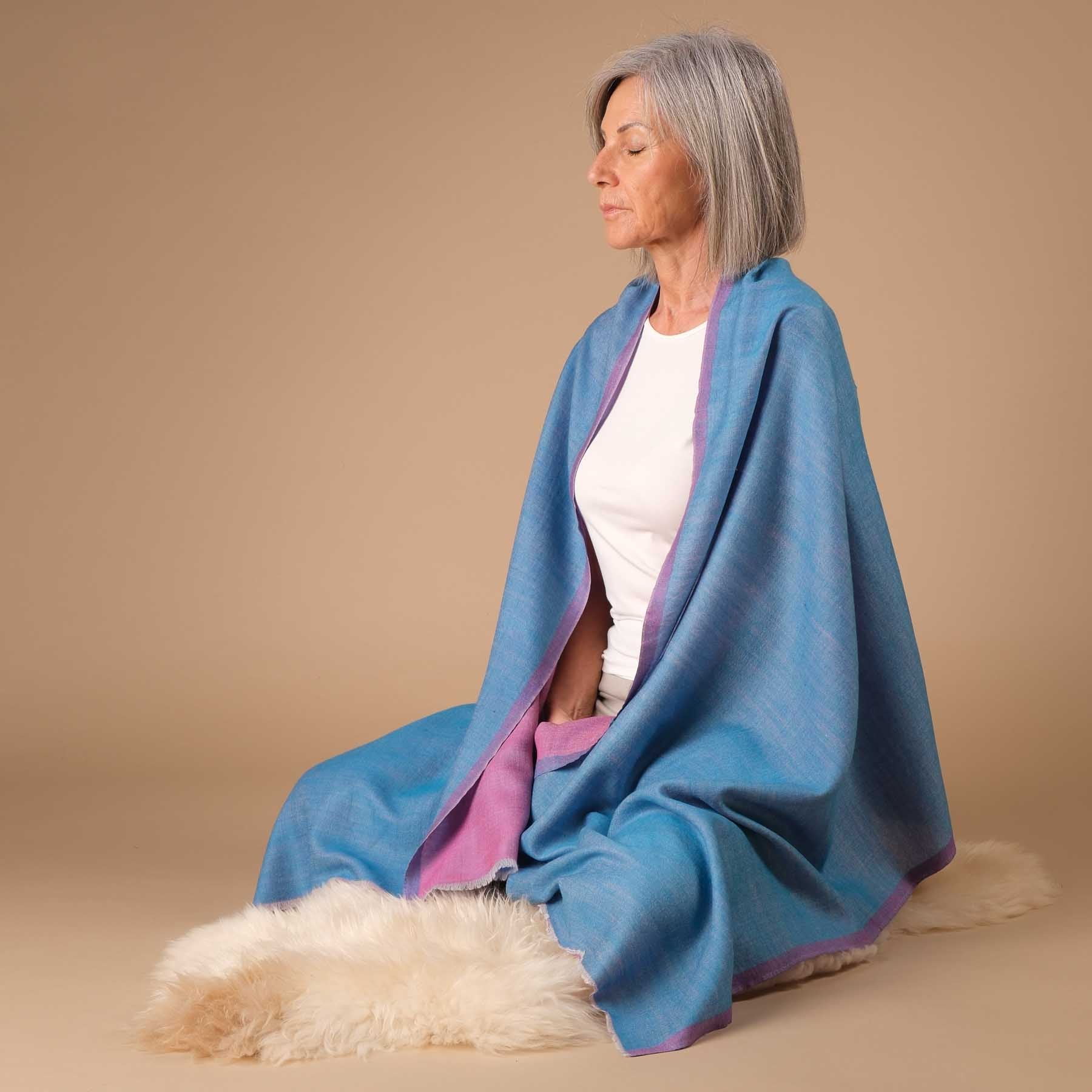 Foulard de méditation écharpe laine fine bleu rose double