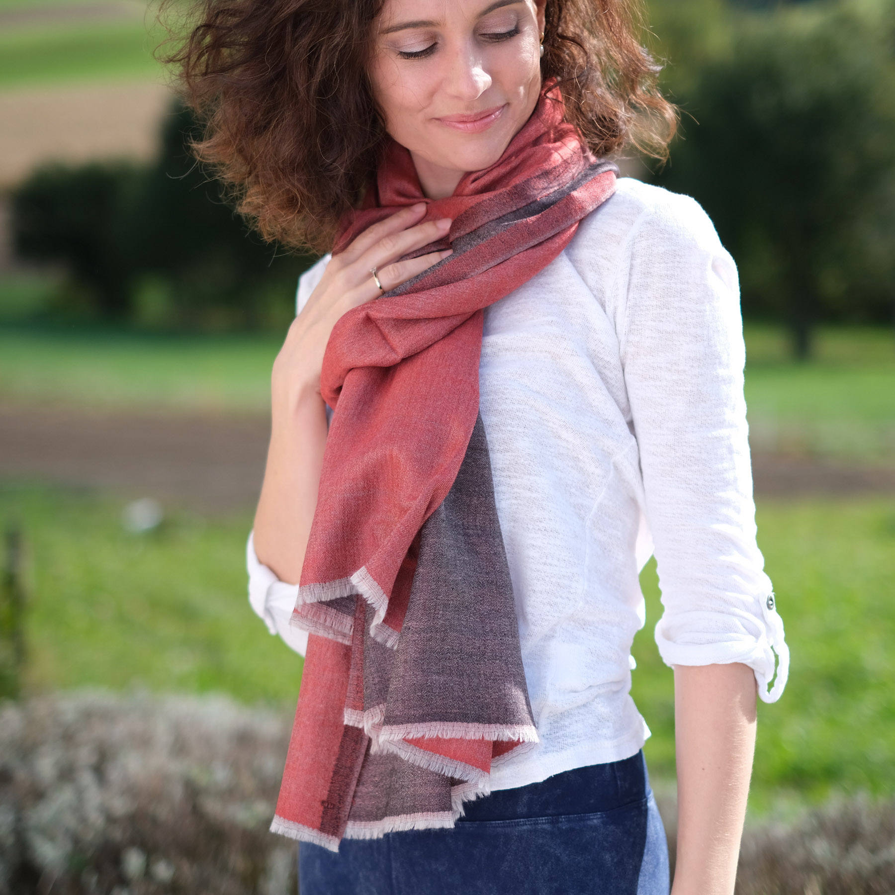 Châle de méditation écharpe laine fine Lava double