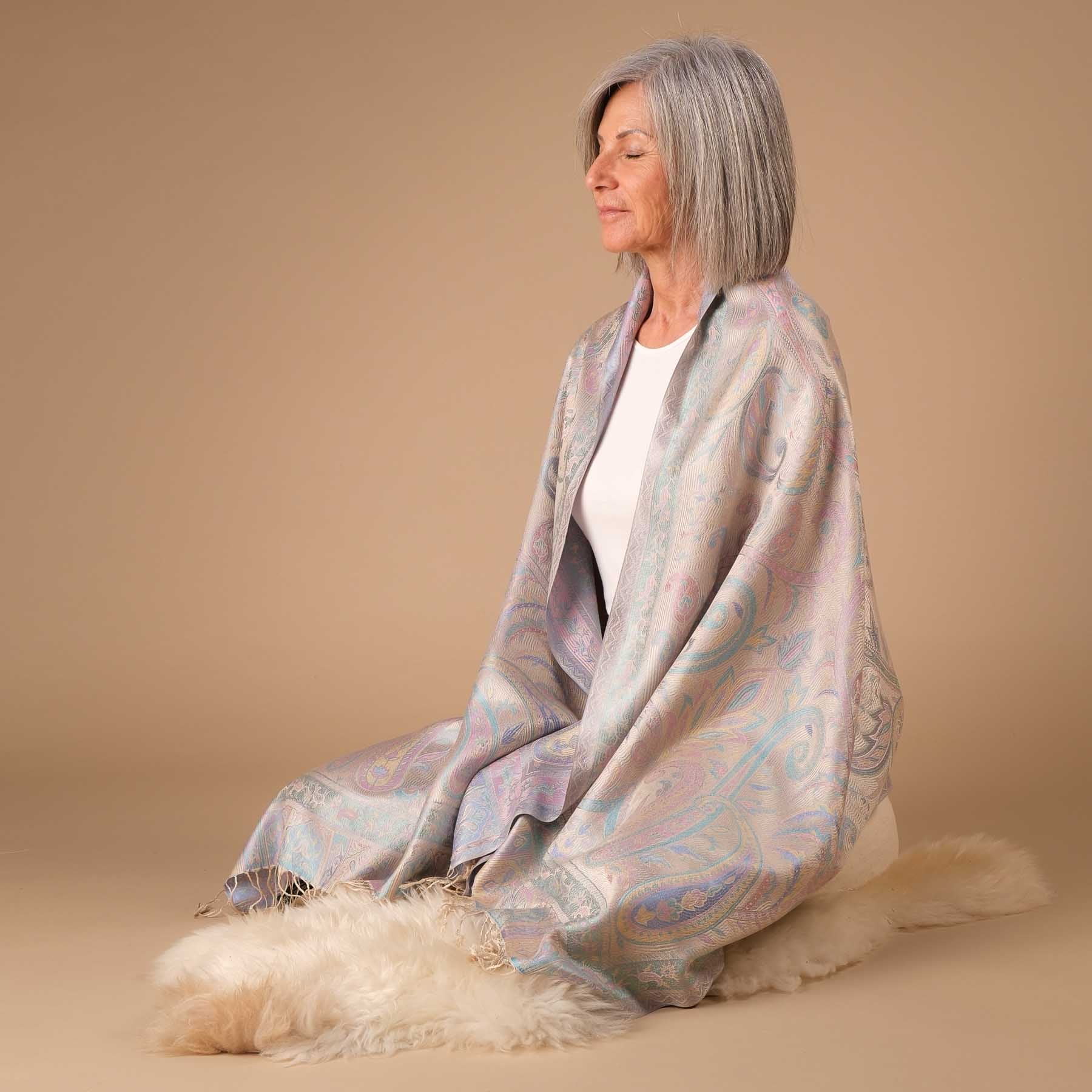 Foulard en soie Feya bleu pastel
