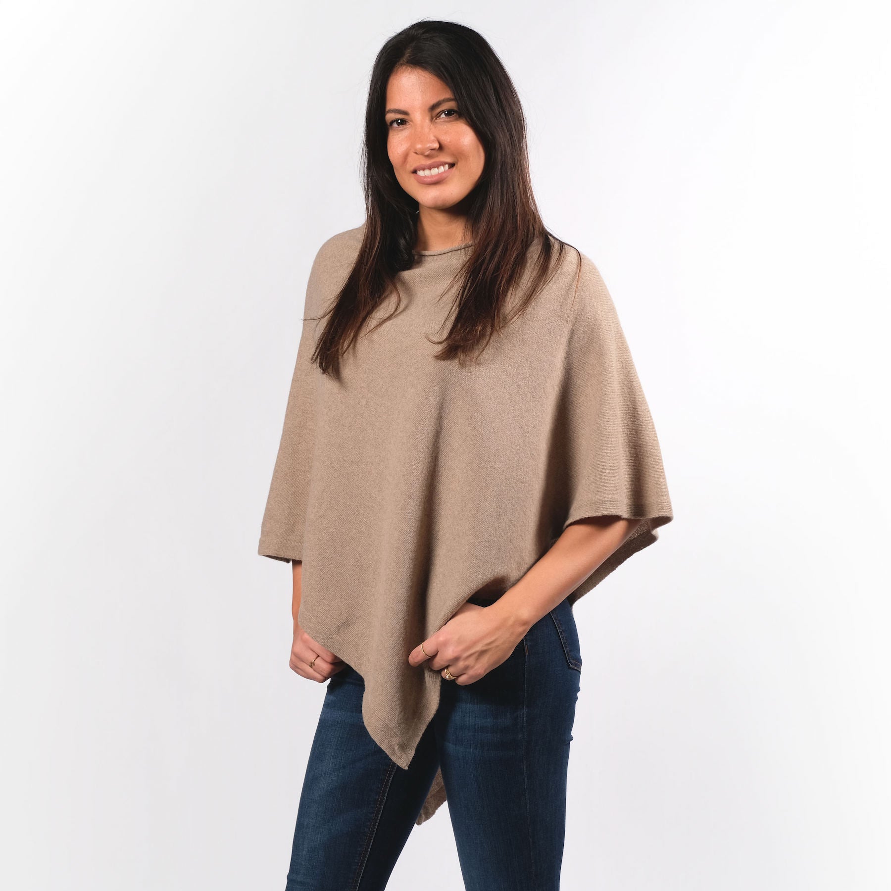 Poncho en cachemire durable beige