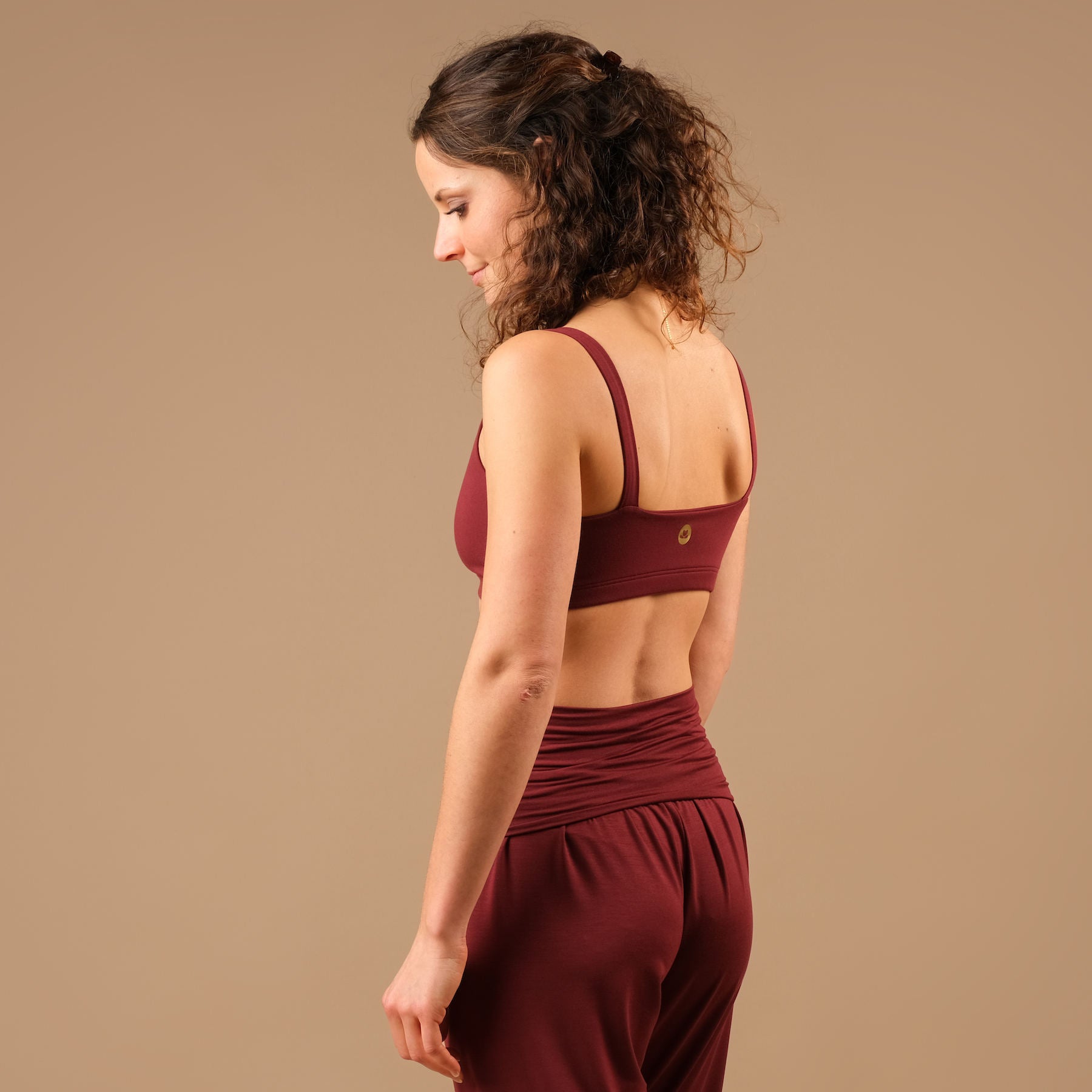 Yoga Bra Comfy bordeaux, durable, made in Switzerland