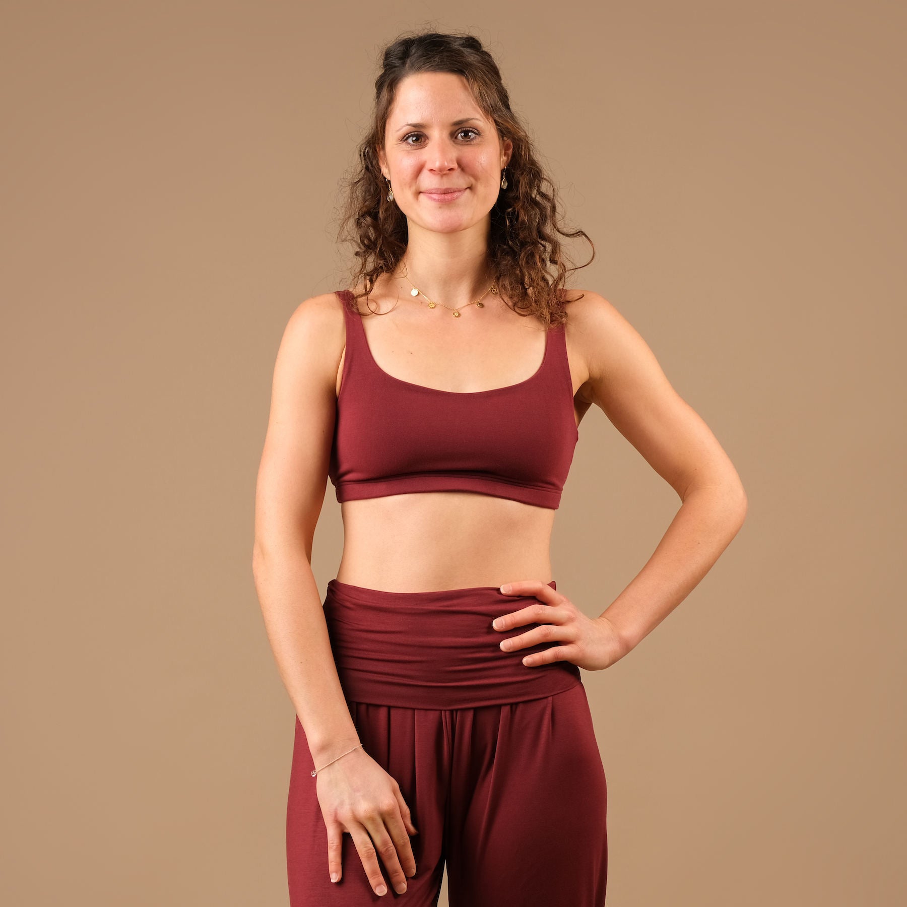 Yoga Bra Comfy bordeaux, durable, made in Switzerland