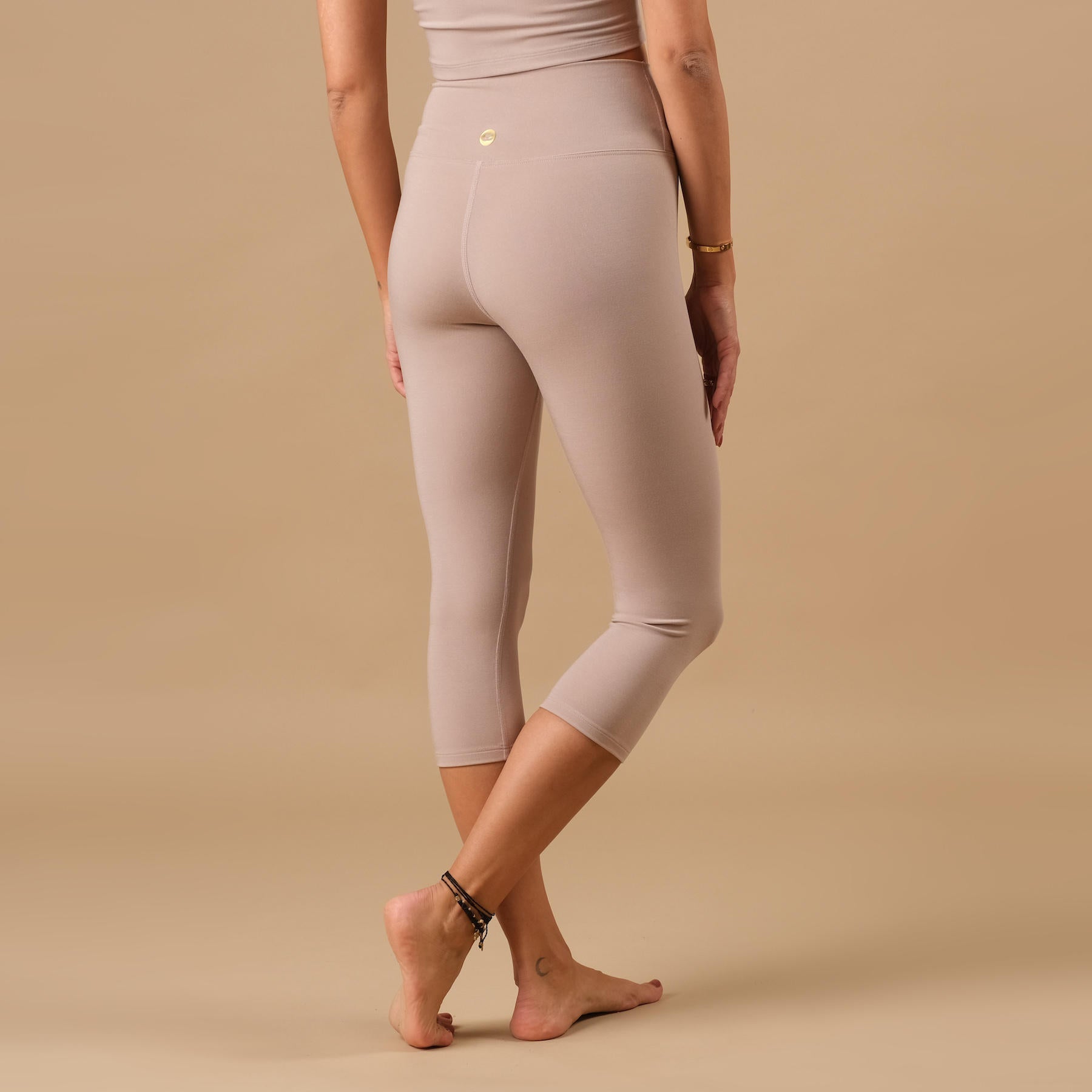 Yoga Capri Leggings Comfy mocca fabriqué de manière durable en Suisse
