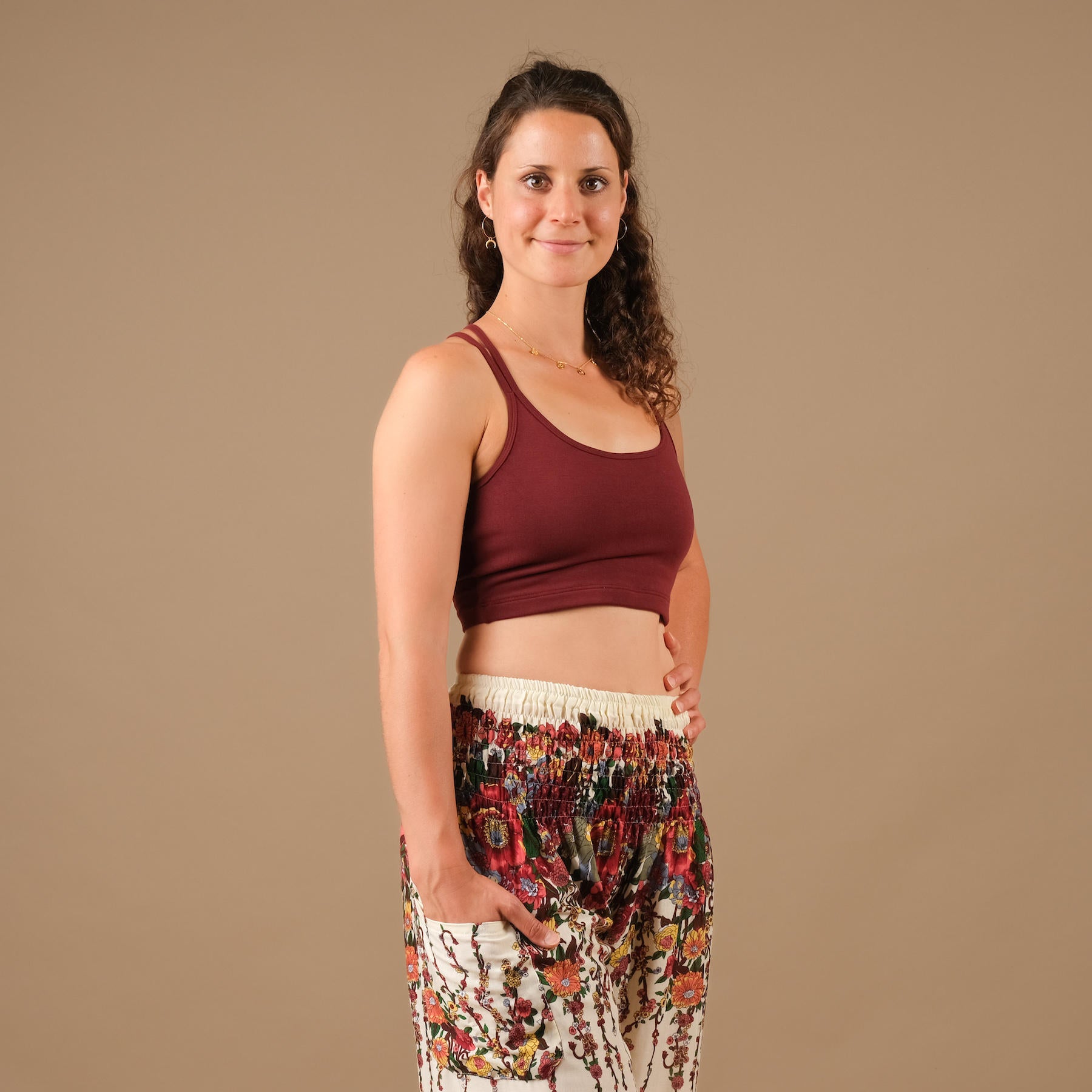 Crop Top de yoga Joy bordeaux en tissu durable et fabriqué en Suisse
