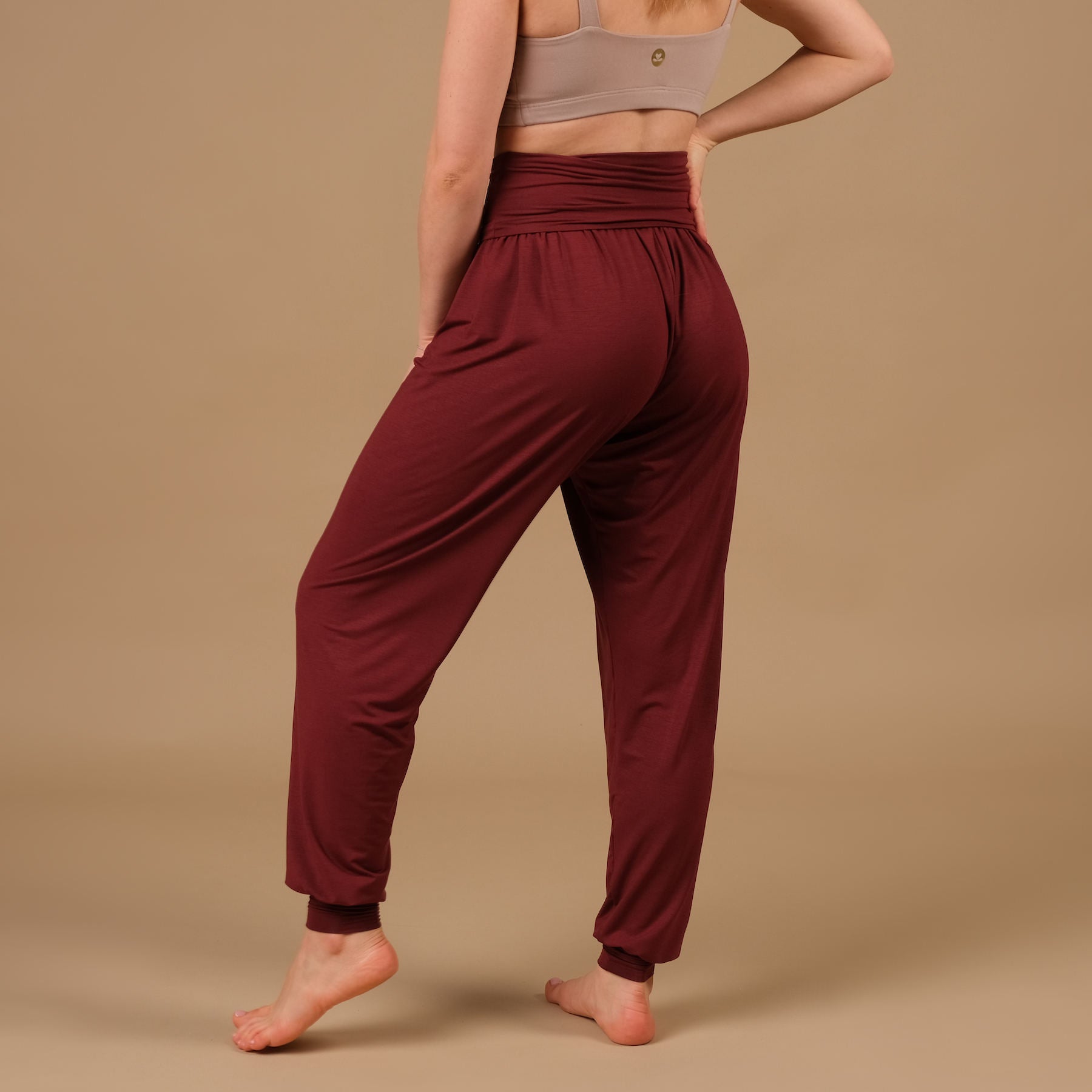 Pantalon de yoga Taj Mahal long fabriqué de manière durable en Suisse bordeaux rouge